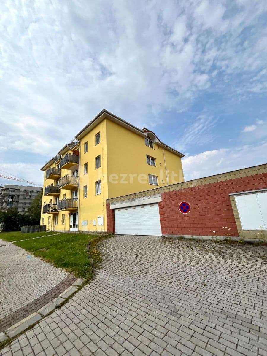 Pronájem garáže 16 m², Spojovací, České Budějovice, Jihočeský kraj Pronájem garáže 16 m², Spojovací, České Budějovice, Jihočeský kraj