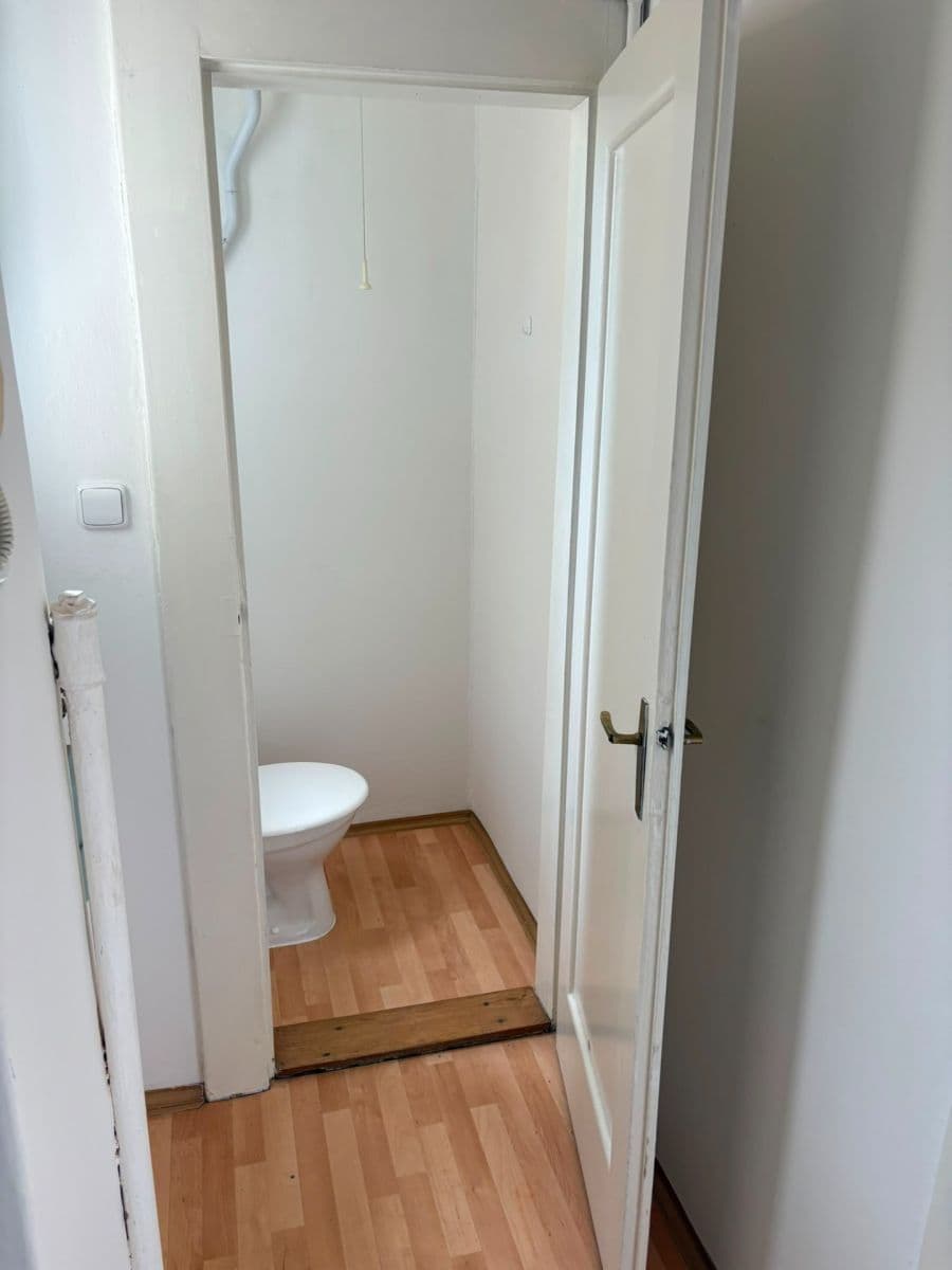 Pronájem bytu 2+kk 46 m², U Kněžské louky, Praha, Praha Pronájem bytu 2+kk 46 m², U Kněžské louky, Praha, Praha