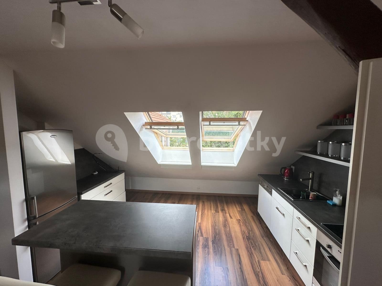 Pronájem bytu 2+kk 47 m², Hradešínská, Praha, Praha Pronájem bytu 2+kk 47 m², Hradešínská, Praha, Praha