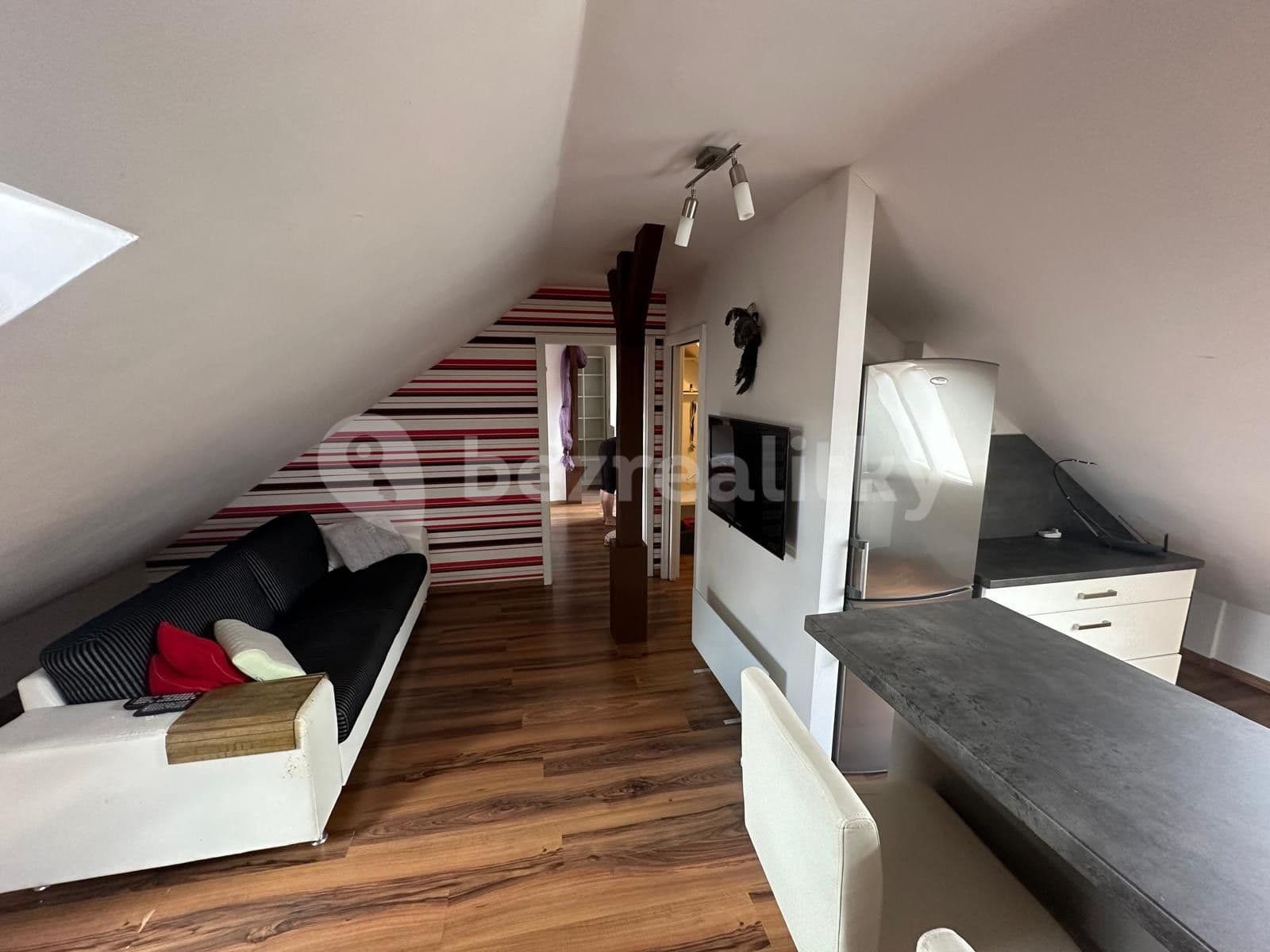 Pronájem bytu 2+kk 47 m², Hradešínská, Praha, Praha Pronájem bytu 2+kk 47 m², Hradešínská, Praha, Praha