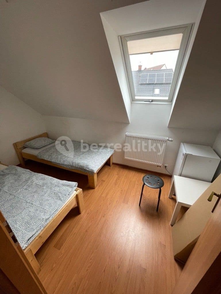 Pronájem bytu Garsoniéra 25 m², Hálkova, Přelouč, Pardubický kraj Pronájem bytu Garsoniéra 25 m², Hálkova, Přelouč, Pardubický kraj