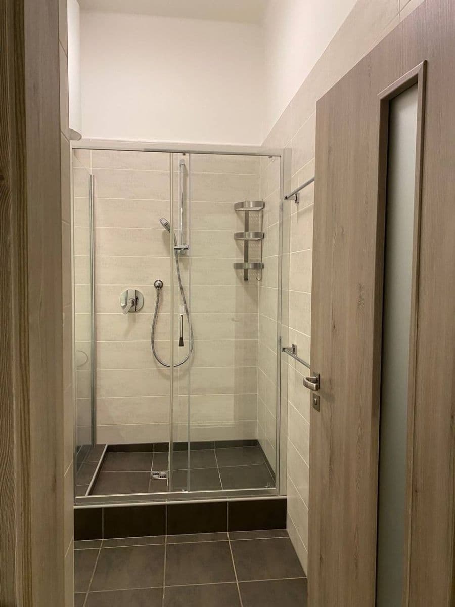 Pronájem bytu 2+1 62 m², 5. května, Praha, Praha Pronájem bytu 2+1 62 m², 5. května, Praha, Praha