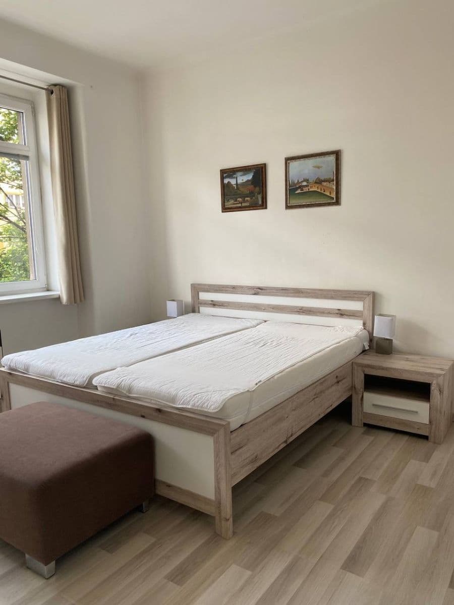 Pronájem bytu 2+1 62 m², 5. května, Praha, Praha Pronájem bytu 2+1 62 m², 5. května, Praha, Praha