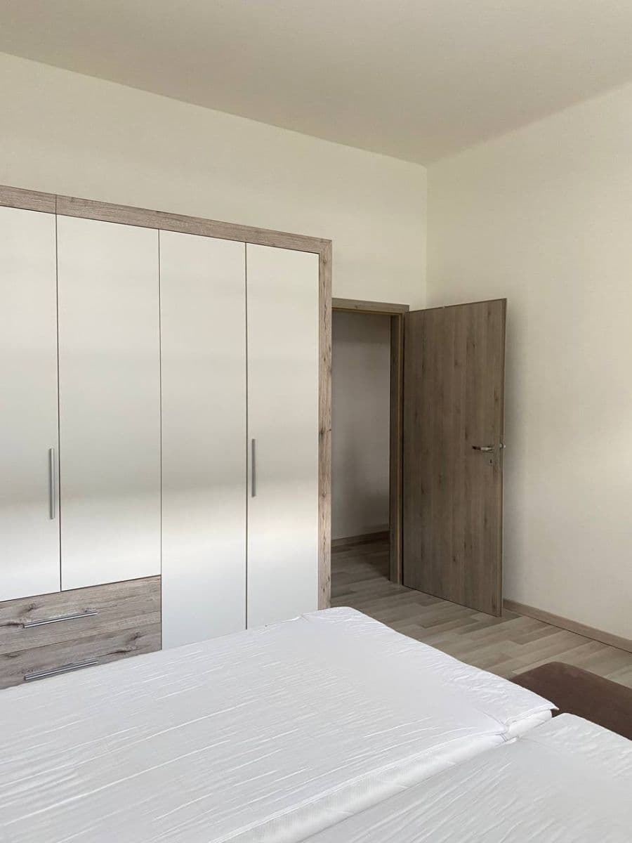 Pronájem bytu 2+1 62 m², 5. května, Praha, Praha Pronájem bytu 2+1 62 m², 5. května, Praha, Praha