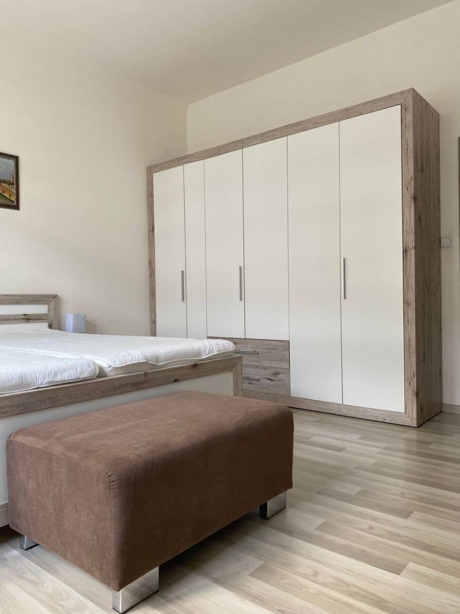 Pronájem bytu 2+1 62 m², 5. května, Praha, Praha Pronájem bytu 2+1 62 m², 5. května, Praha, Praha
