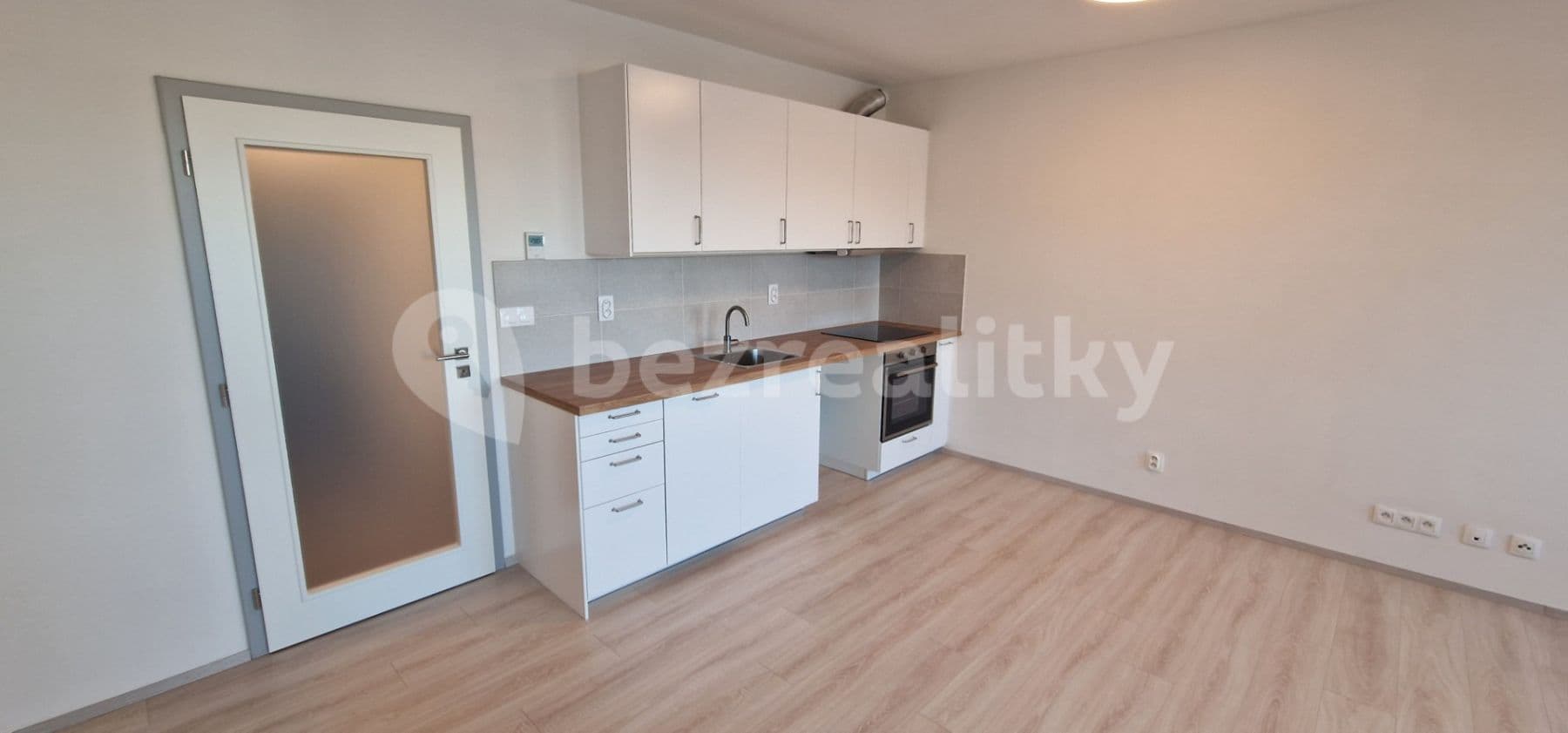 Pronájem bytu 1+kk 34 m², Boettingerova, Plzeň, Plzeňský kraj Pronájem bytu 1+kk 34 m², Boettingerova, Plzeň, Plzeňský kraj