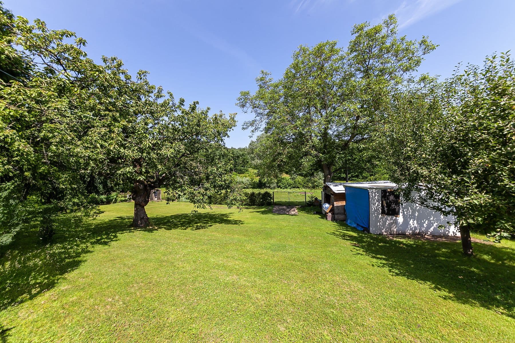 Prodej pozemku 886 m², K Dálnici, Panenské Břežany, Středočeský kraj Prodej pozemku 886 m², K Dálnici, Panenské Břežany, Středočeský kraj