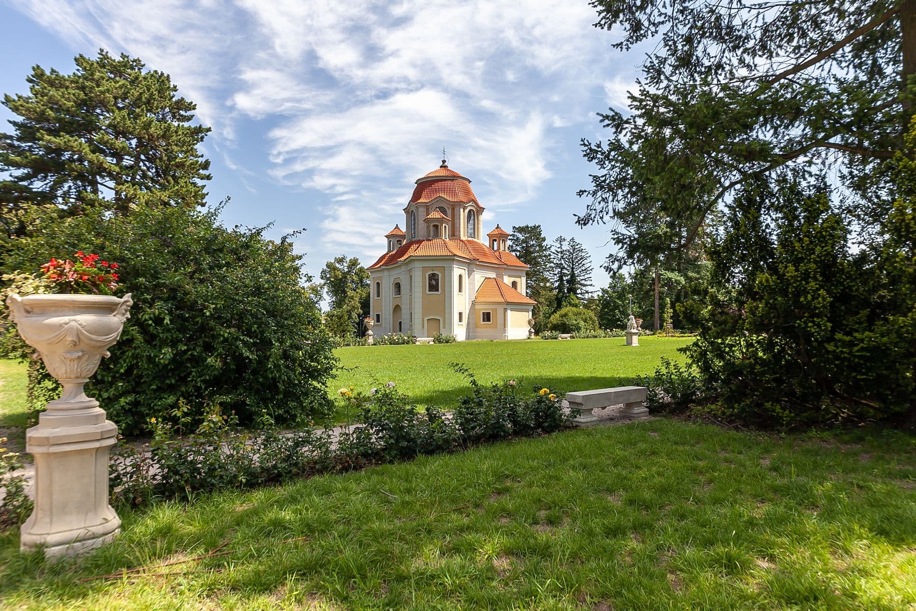 Prodej pozemku 886 m², K Dálnici, Panenské Břežany, Středočeský kraj Prodej pozemku 886 m², K Dálnici, Panenské Břežany, Středočeský kraj