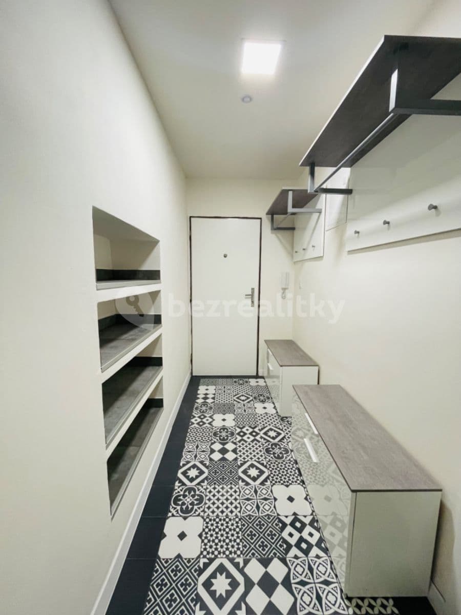 Pronájem bytu 2+kk 45 m², Na Laurové, Praha, Praha Pronájem bytu 2+kk 45 m², Na Laurové, Praha, Praha