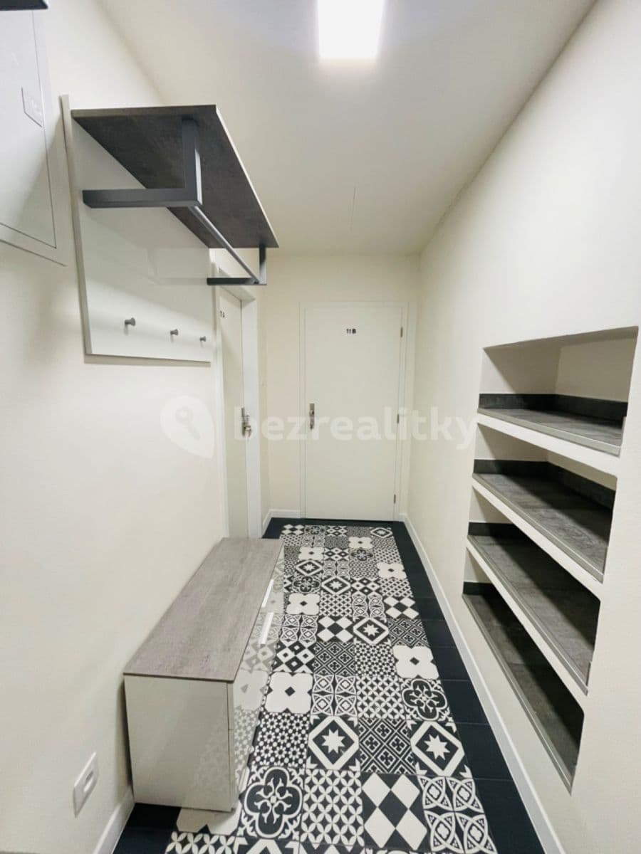 Pronájem bytu 2+kk 45 m², Na Laurové, Praha, Praha Pronájem bytu 2+kk 45 m², Na Laurové, Praha, Praha