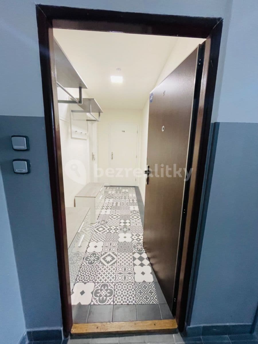 Pronájem bytu 2+kk 40 m², Na Laurové, Praha, Praha Pronájem bytu 2+kk 40 m², Na Laurové, Praha, Praha