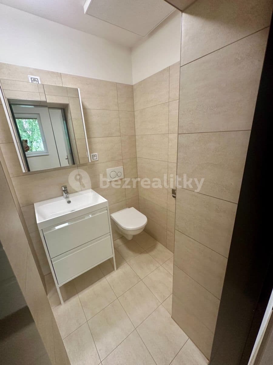 Pronájem bytu 1+kk 18 m², Šumavská, Brno, Jihomoravský kraj Pronájem bytu 1+kk 18 m², Šumavská, Brno, Jihomoravský kraj