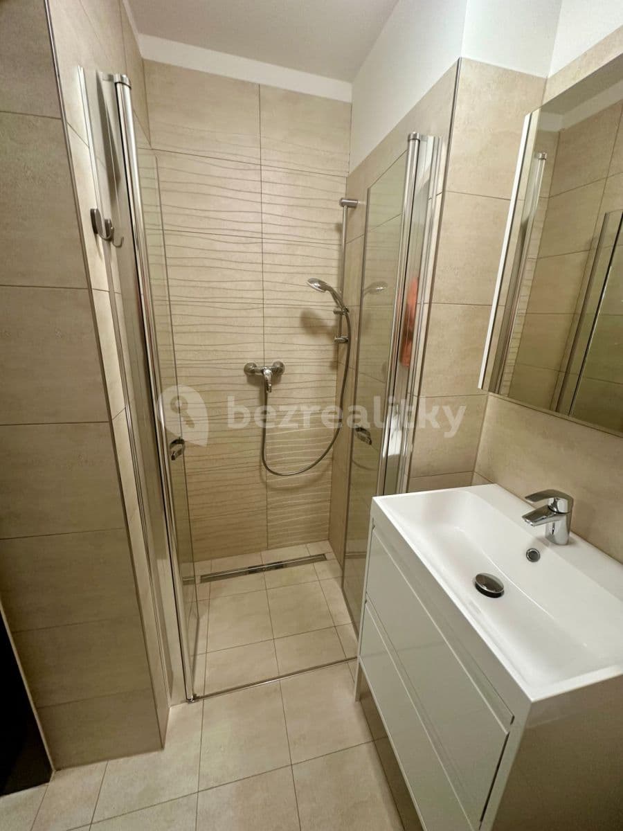 Pronájem bytu 1+kk 18 m², Šumavská, Brno, Jihomoravský kraj Pronájem bytu 1+kk 18 m², Šumavská, Brno, Jihomoravský kraj