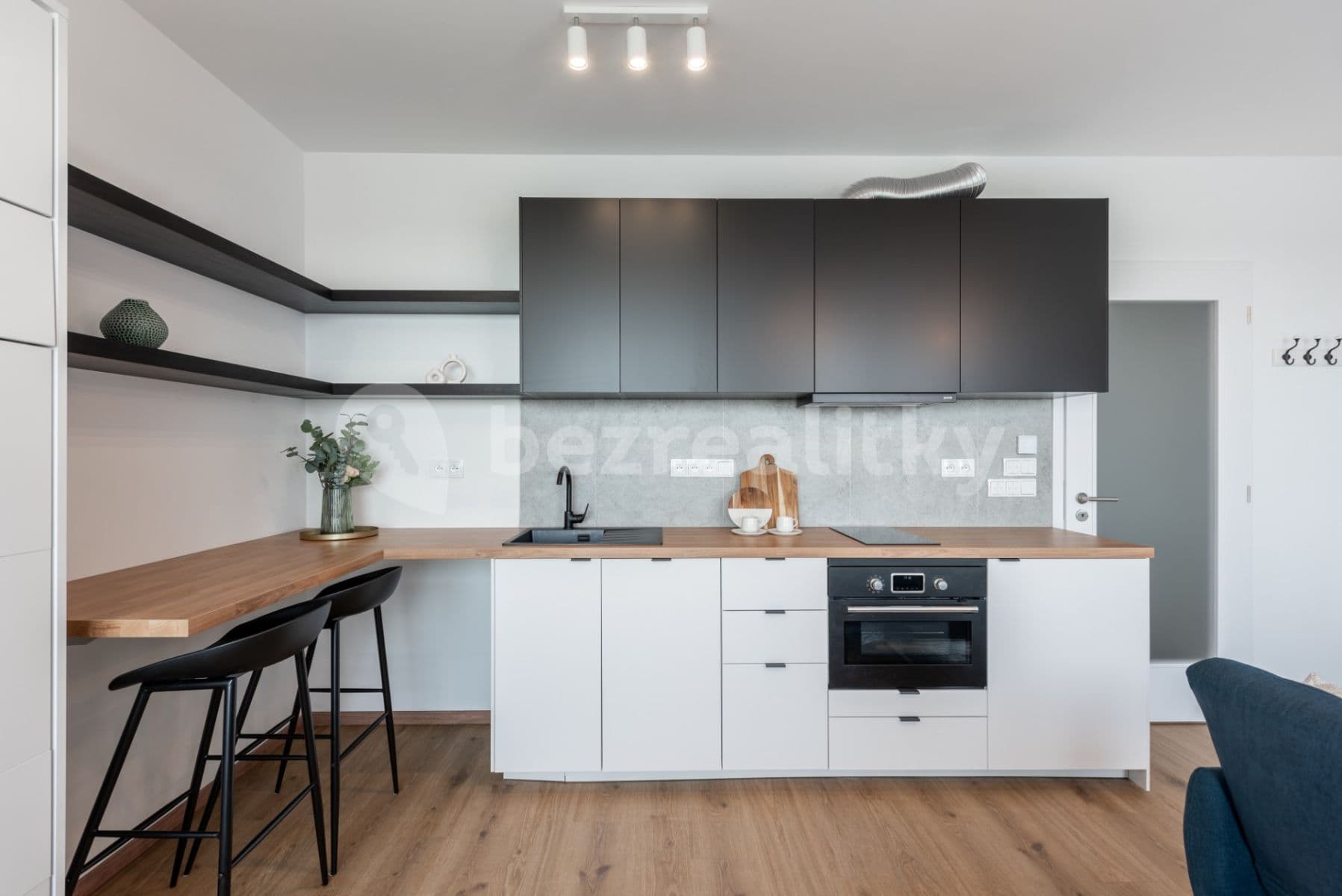 Pronájem bytu 1+kk 32 m², Praha, Praha Pronájem bytu 1+kk 32 m², Praha, Praha