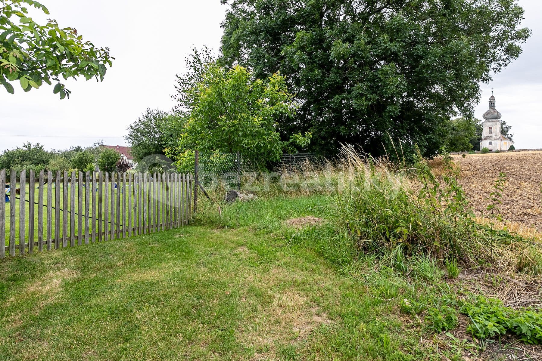 Prodej pozemku 1.800 m², Podveky, Podveky, Středočeský kraj Prodej pozemku 1.800 m², Podveky, Podveky, Středočeský kraj