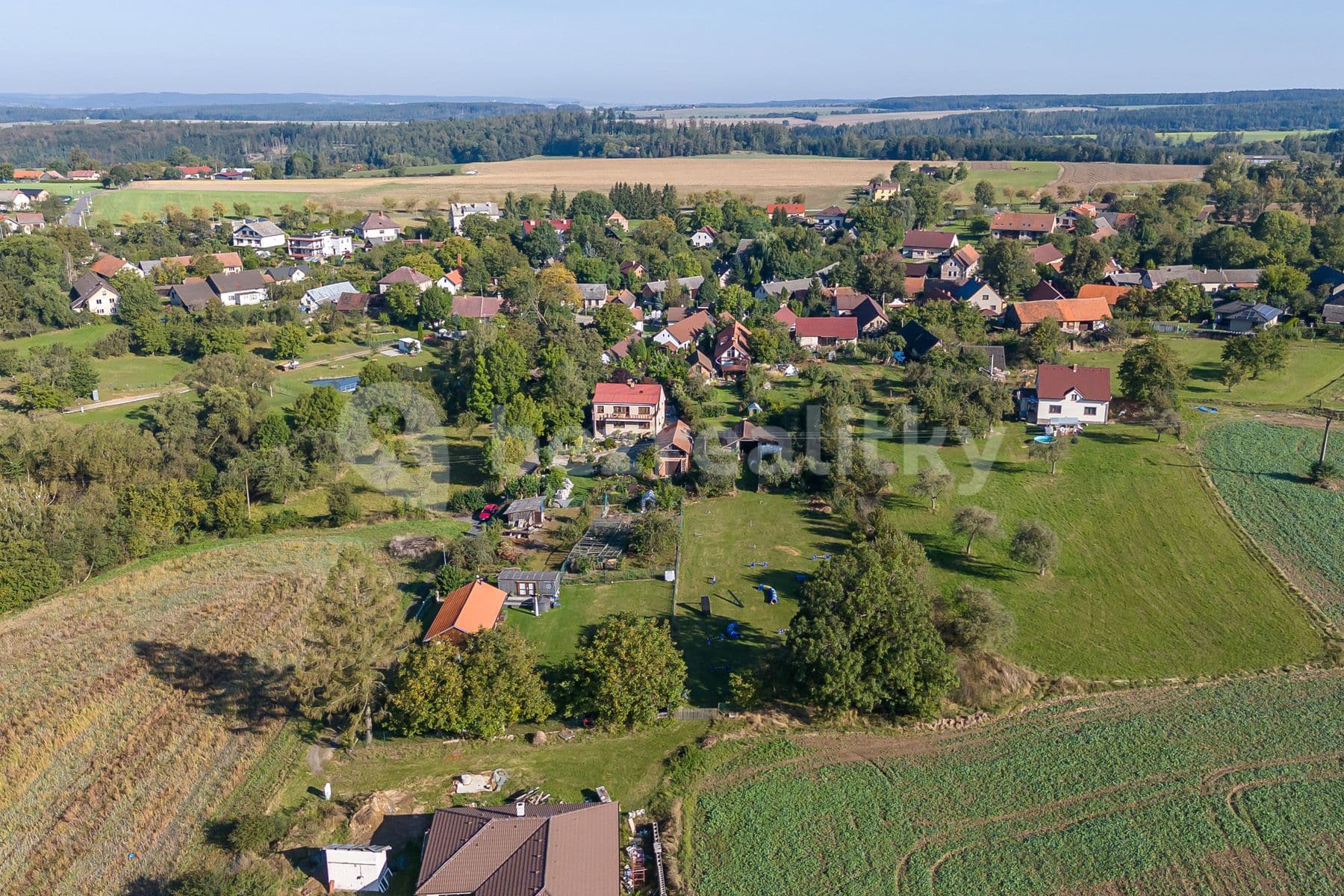 Prodej pozemku 1.800 m², Podveky, Podveky, Středočeský kraj Prodej pozemku 1.800 m², Podveky, Podveky, Středočeský kraj