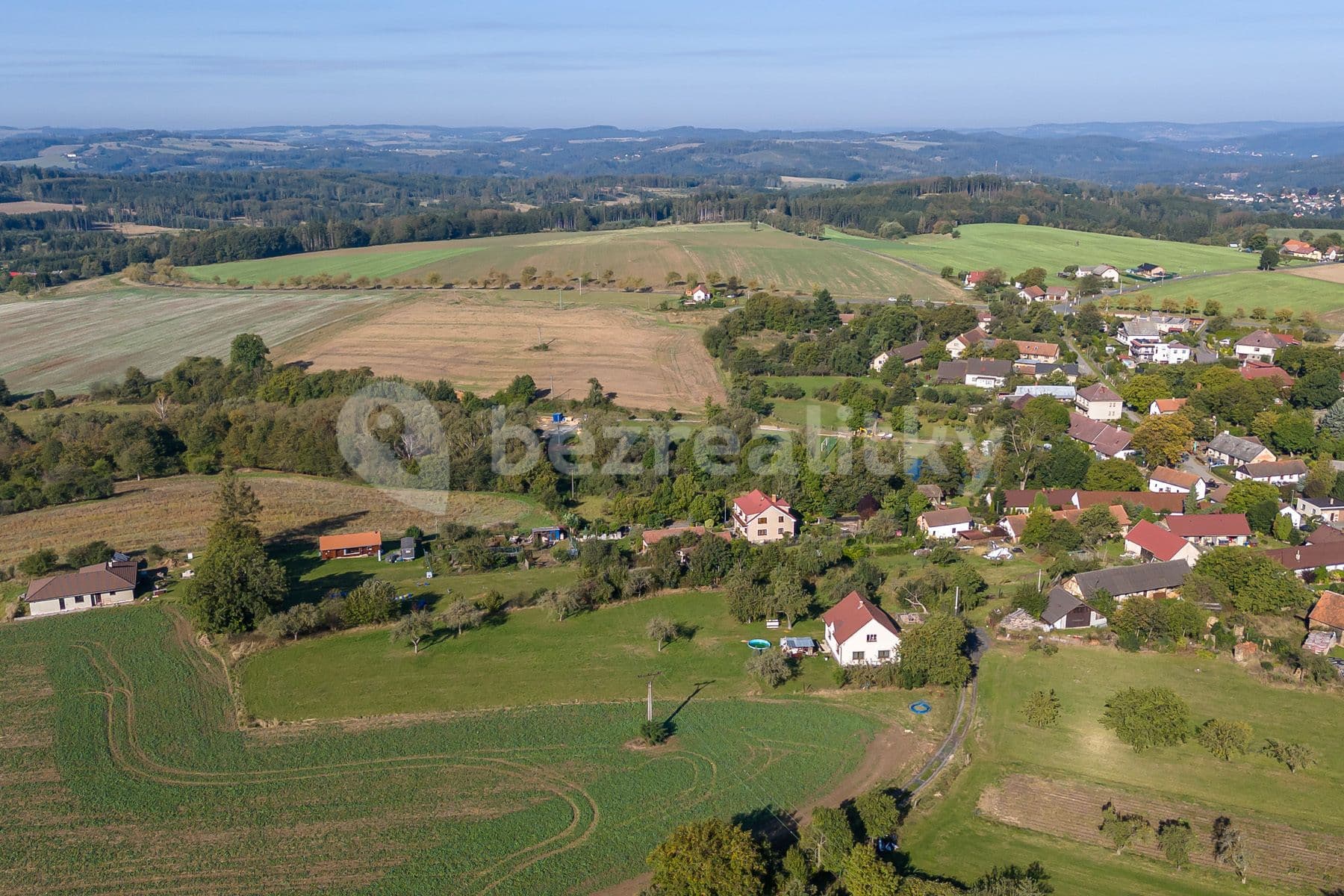 Prodej pozemku 1.800 m², Podveky, Podveky, Středočeský kraj Prodej pozemku 1.800 m², Podveky, Podveky, Středočeský kraj