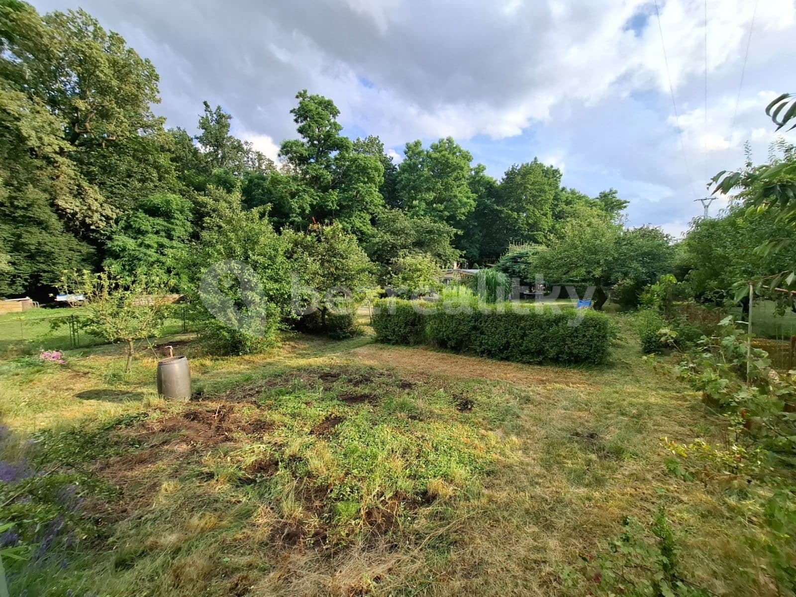 Pronájem chaty, chalupy 696 m², pozemek 544 m², Nerudova, Veltrusy, Středočeský kraj Pronájem chaty, chalupy 696 m², pozemek 544 m², Nerudova, Veltrusy, Středočeský kraj