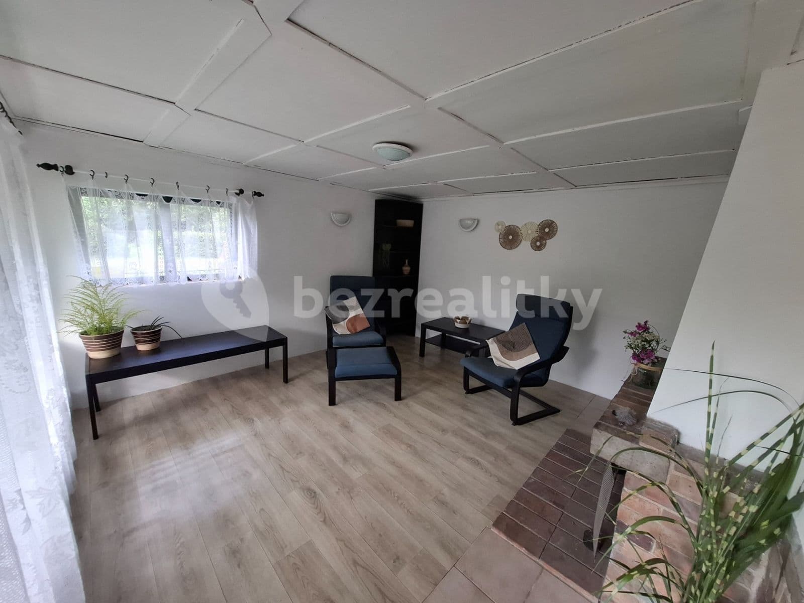Pronájem chaty, chalupy 696 m², pozemek 544 m², Nerudova, Veltrusy, Středočeský kraj Pronájem chaty, chalupy 696 m², pozemek 544 m², Nerudova, Veltrusy, Středočeský kraj