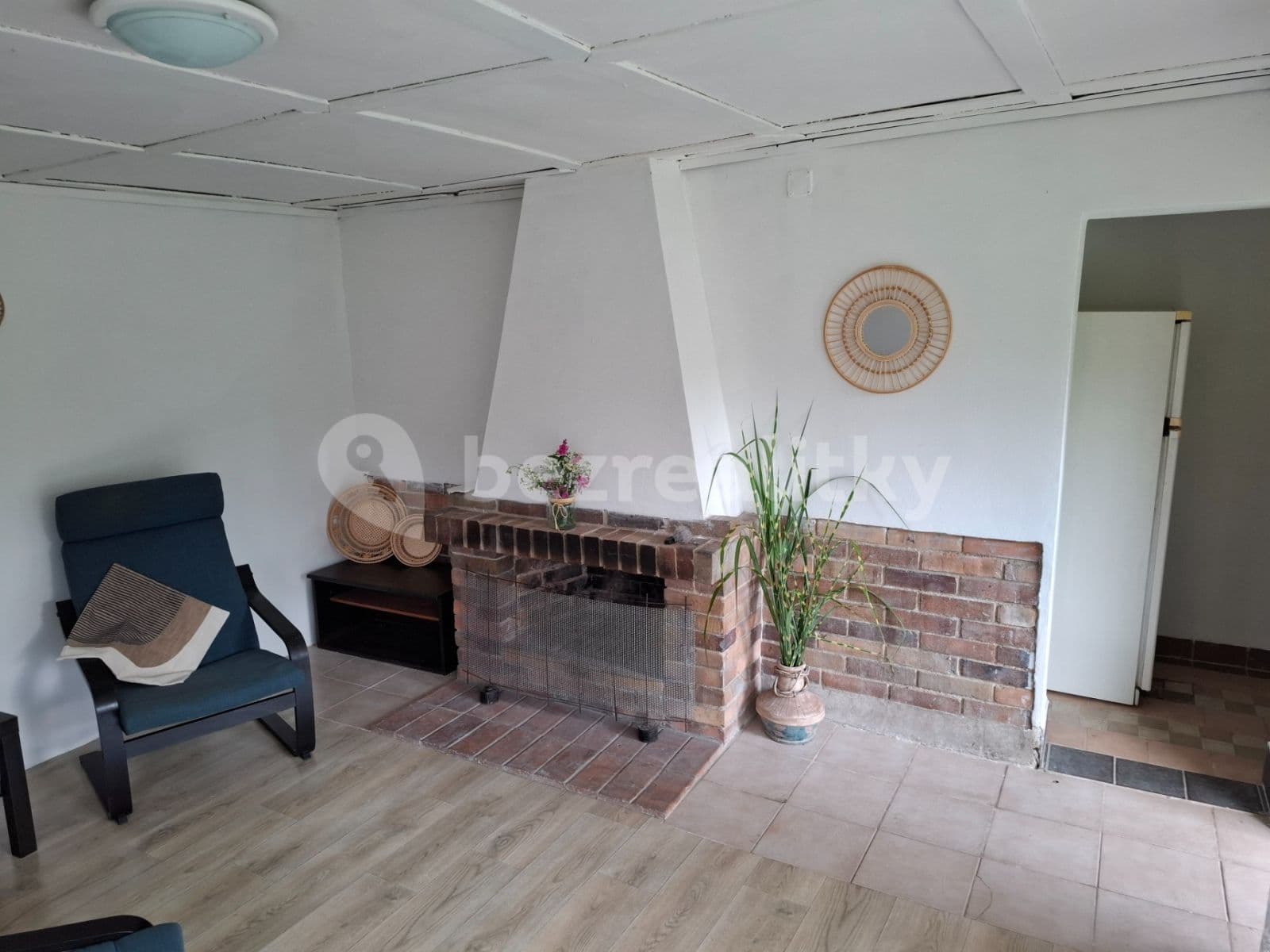 Pronájem chaty, chalupy 696 m², pozemek 544 m², Nerudova, Veltrusy, Středočeský kraj Pronájem chaty, chalupy 696 m², pozemek 544 m², Nerudova, Veltrusy, Středočeský kraj