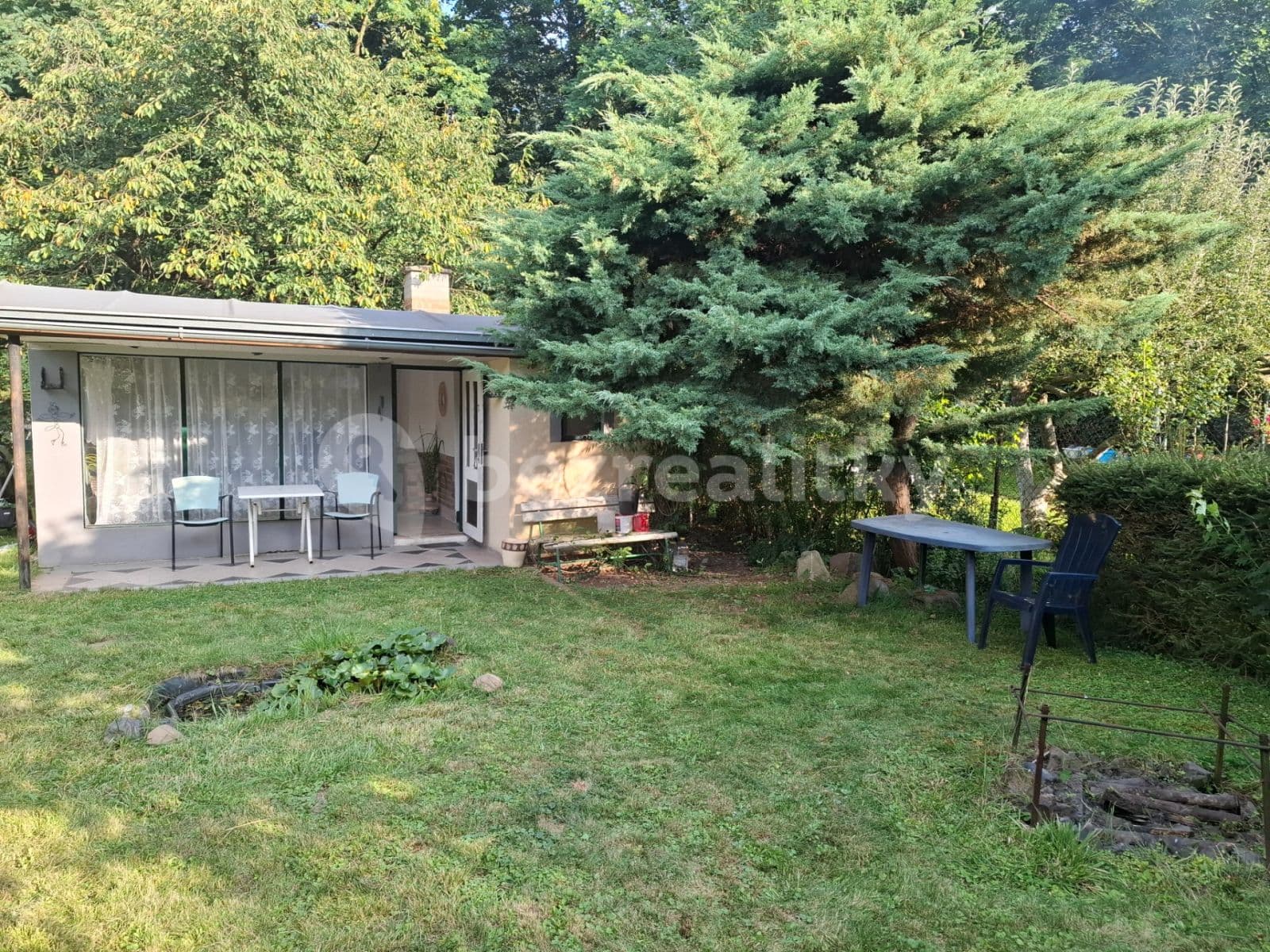 Pronájem chaty, chalupy 696 m², pozemek 544 m², Nerudova, Veltrusy, Středočeský kraj Pronájem chaty, chalupy 696 m², pozemek 544 m², Nerudova, Veltrusy, Středočeský kraj