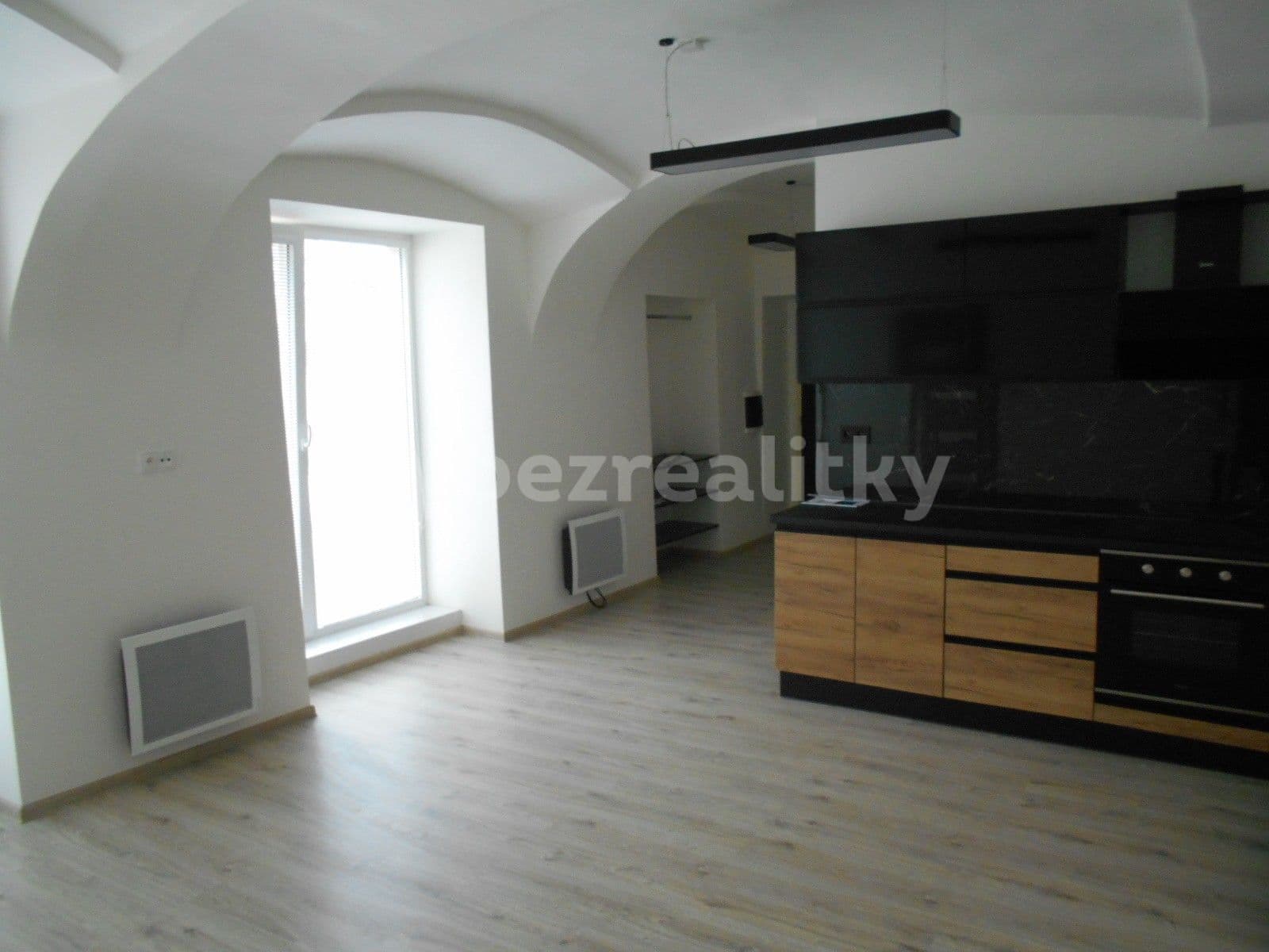 Pronájem bytu 2+kk 57 m², Česká, Louny, Ústecký kraj Pronájem bytu 2+kk 57 m², Česká, Louny, Ústecký kraj