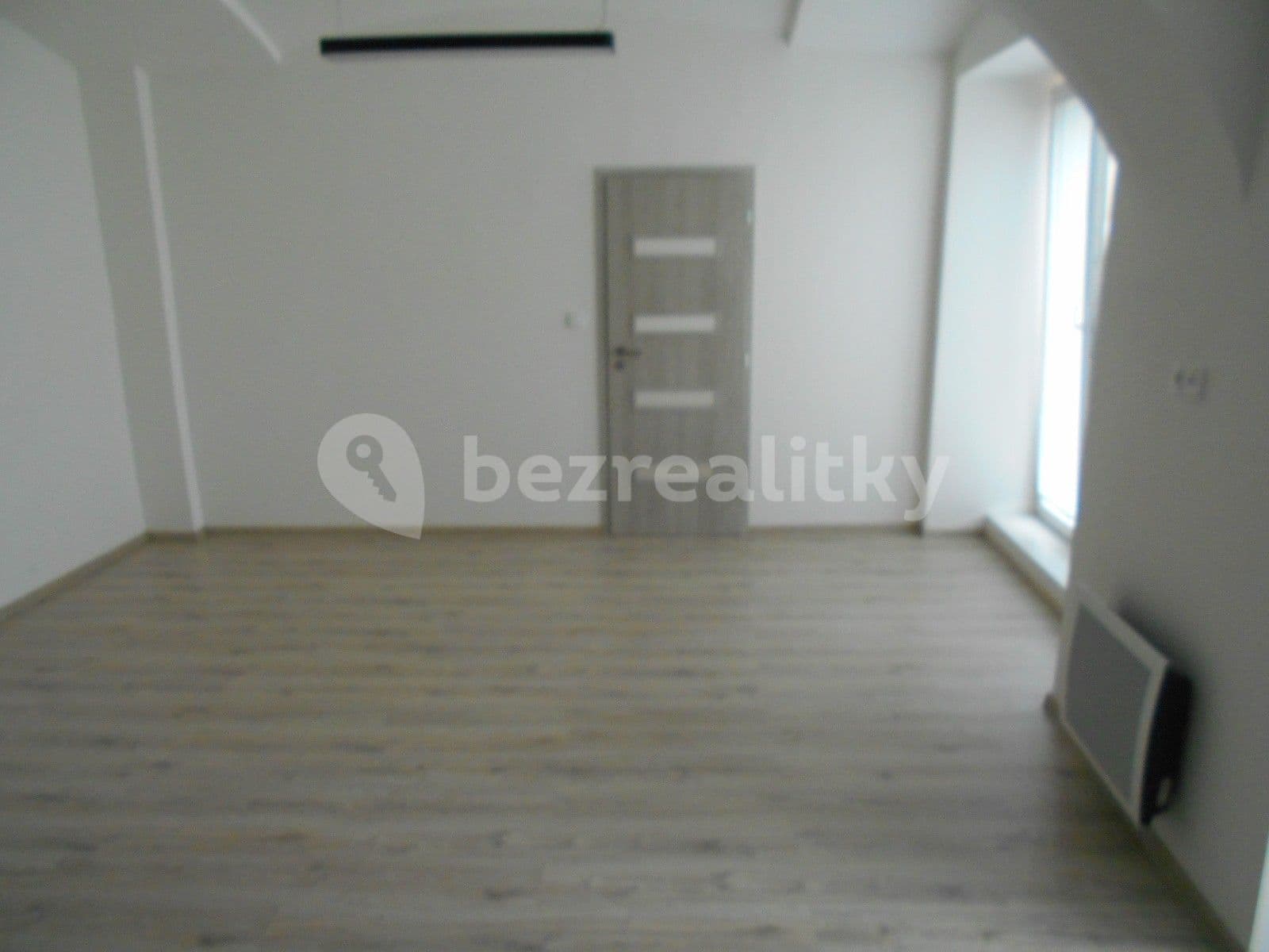 Pronájem bytu 2+kk 57 m², Česká, Louny, Ústecký kraj Pronájem bytu 2+kk 57 m², Česká, Louny, Ústecký kraj