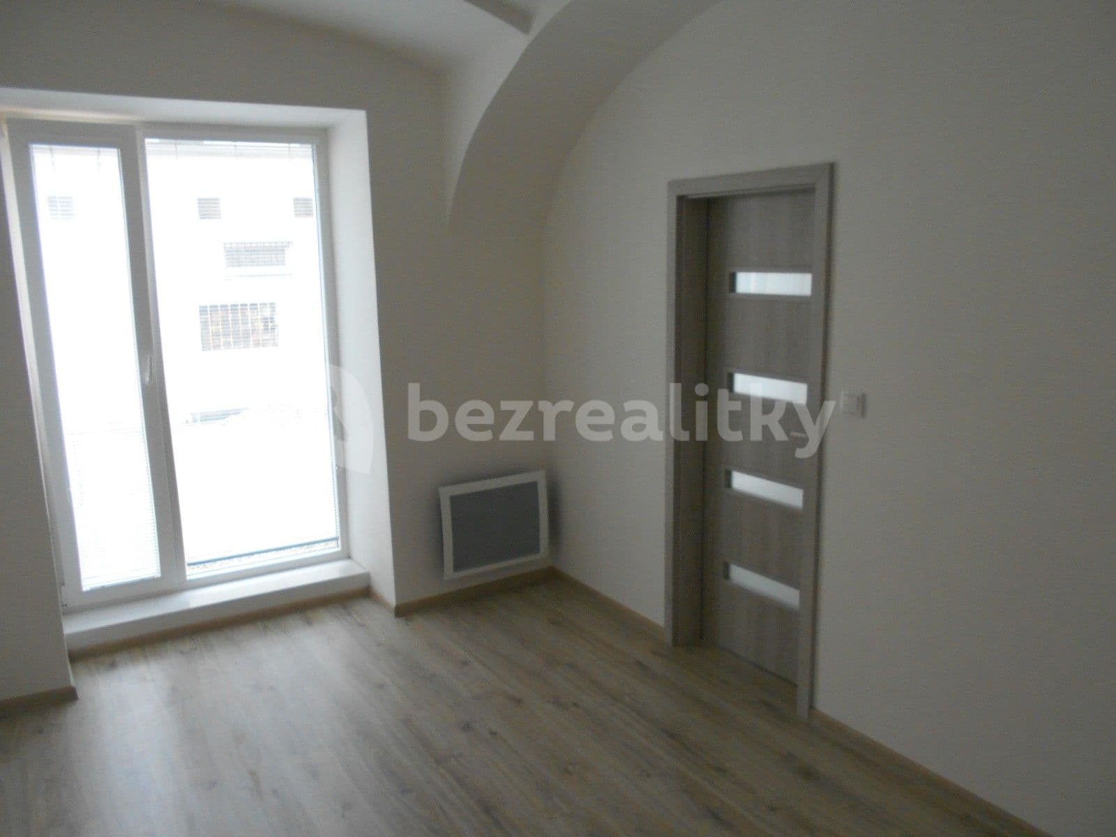 Pronájem bytu 2+kk 57 m², Česká, Louny, Ústecký kraj Pronájem bytu 2+kk 57 m², Česká, Louny, Ústecký kraj