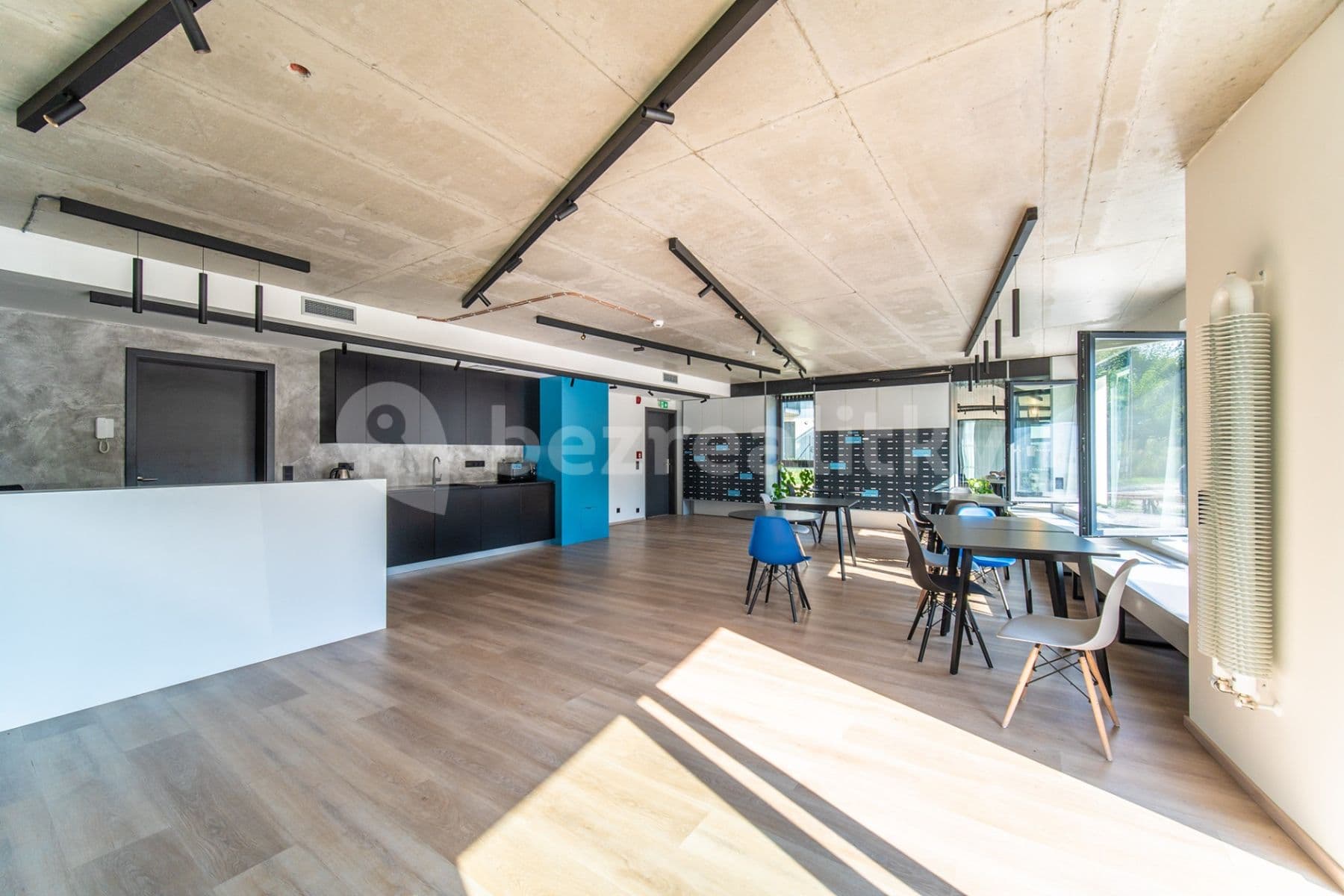 Pronájem bytu 1+kk 43 m², Nurmiho, Praha, Praha Pronájem bytu 1+kk 43 m², Nurmiho, Praha, Praha