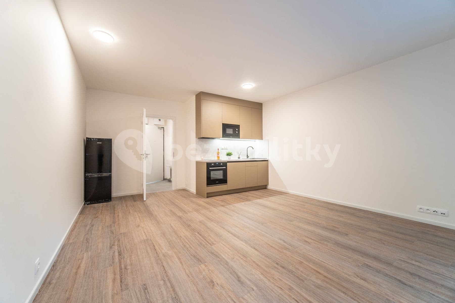 Pronájem bytu 1+kk 43 m², Nurmiho, Praha, Praha Pronájem bytu 1+kk 43 m², Nurmiho, Praha, Praha