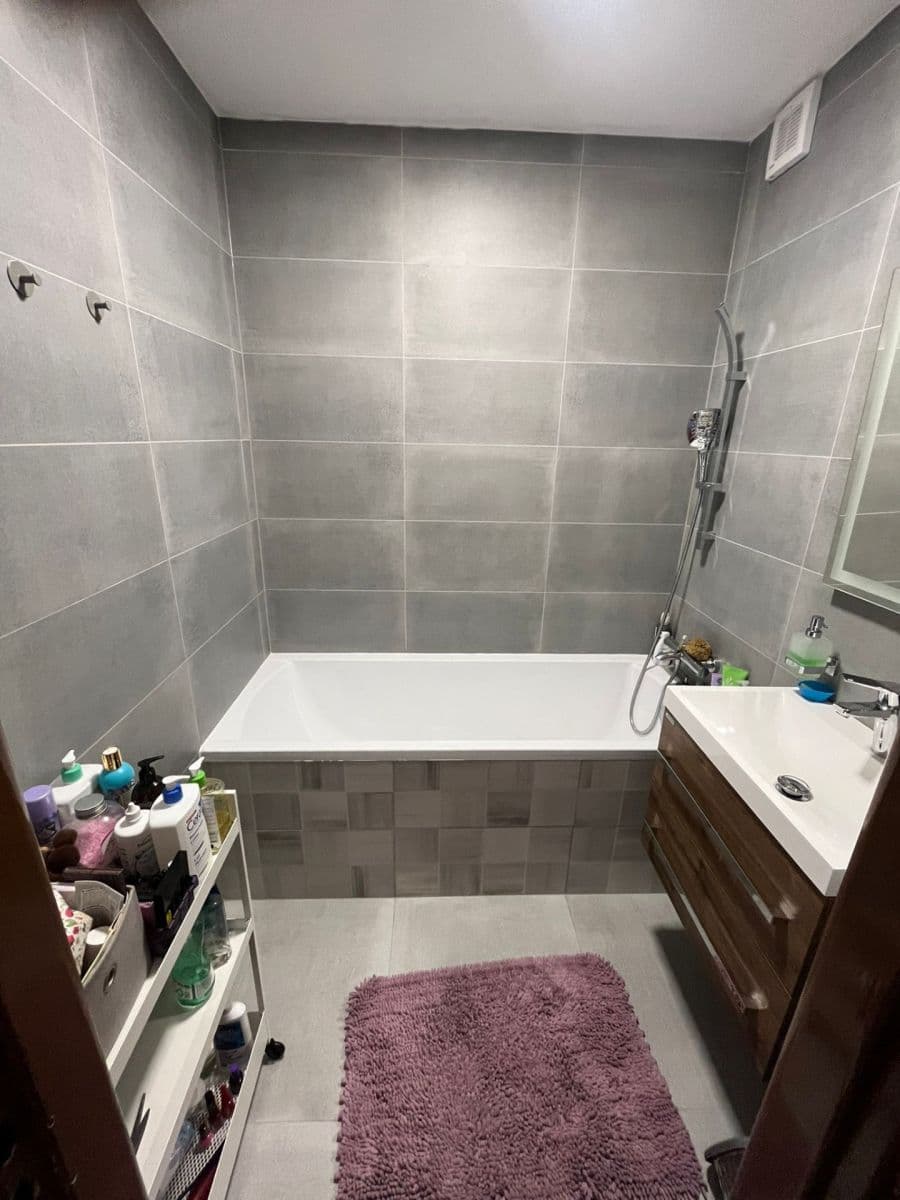 Pronájem bytu 3+1 70 m², Herálecká Ⅲ, Praha, Praha Pronájem bytu 3+1 70 m², Herálecká Ⅲ, Praha, Praha