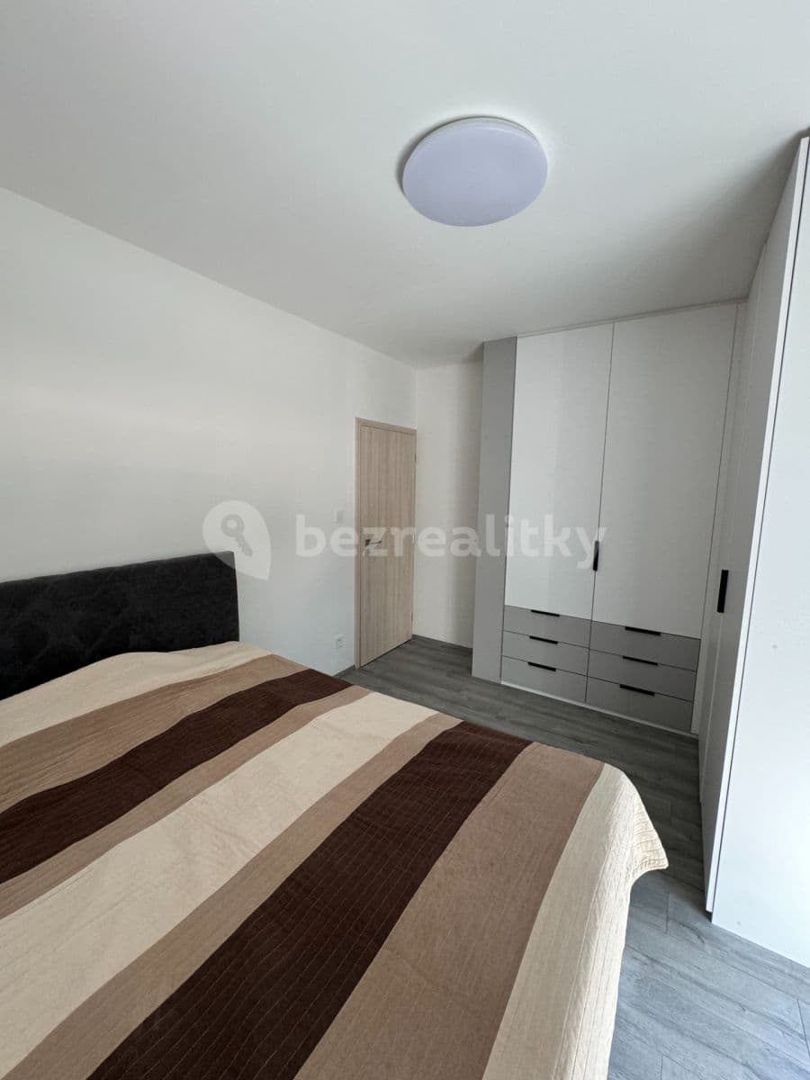Pronájem bytu 3+kk 65 m², Na Dražkách, Beroun, Středočeský kraj Pronájem bytu 3+kk 65 m², Na Dražkách, Beroun, Středočeský kraj