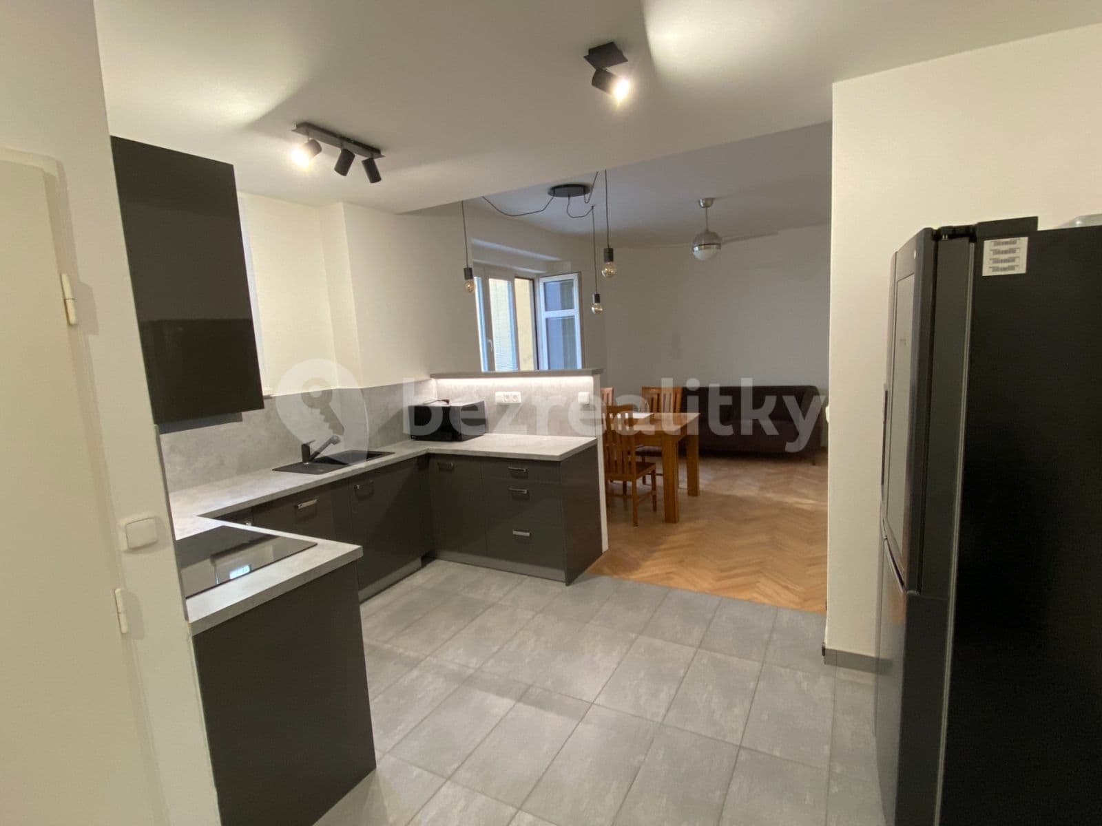 Pronájem bytu 3+kk 72 m², Grafická, Praha, Praha Pronájem bytu 3+kk 72 m², Grafická, Praha, Praha
