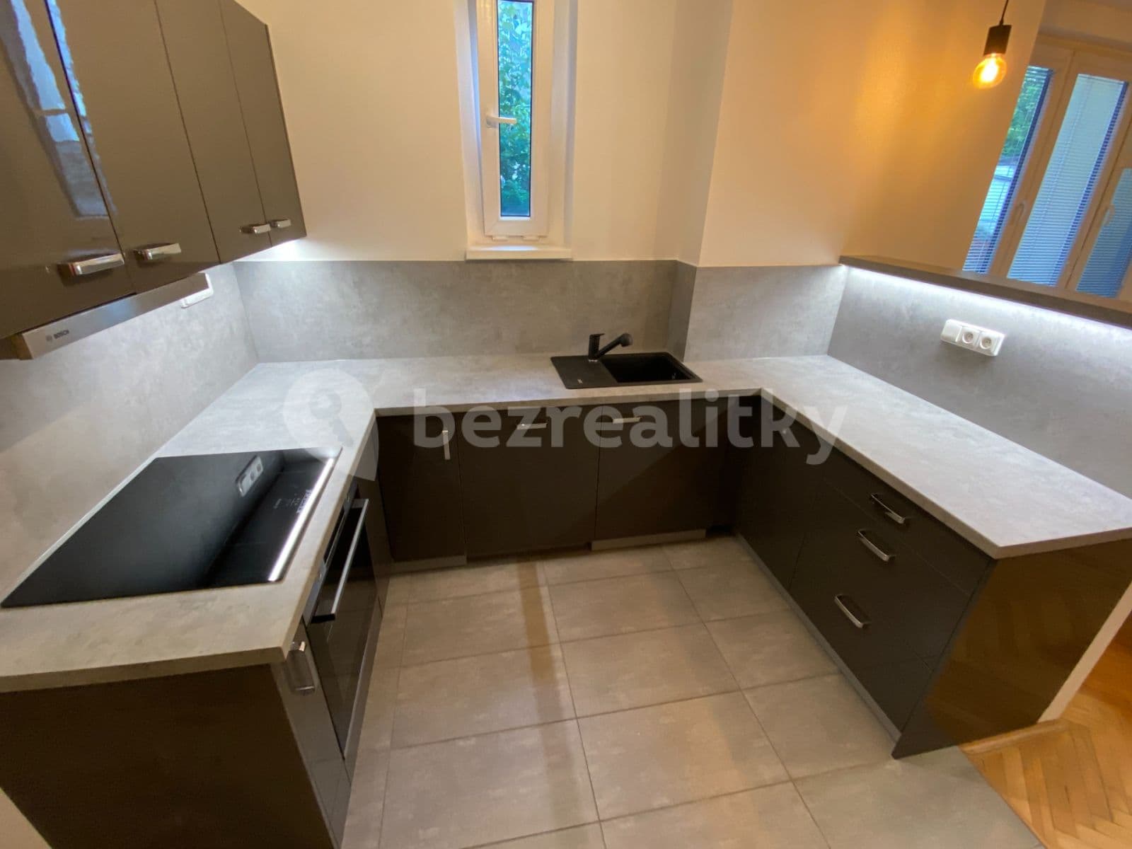 Pronájem bytu 3+kk 72 m², Grafická, Praha, Praha Pronájem bytu 3+kk 72 m², Grafická, Praha, Praha