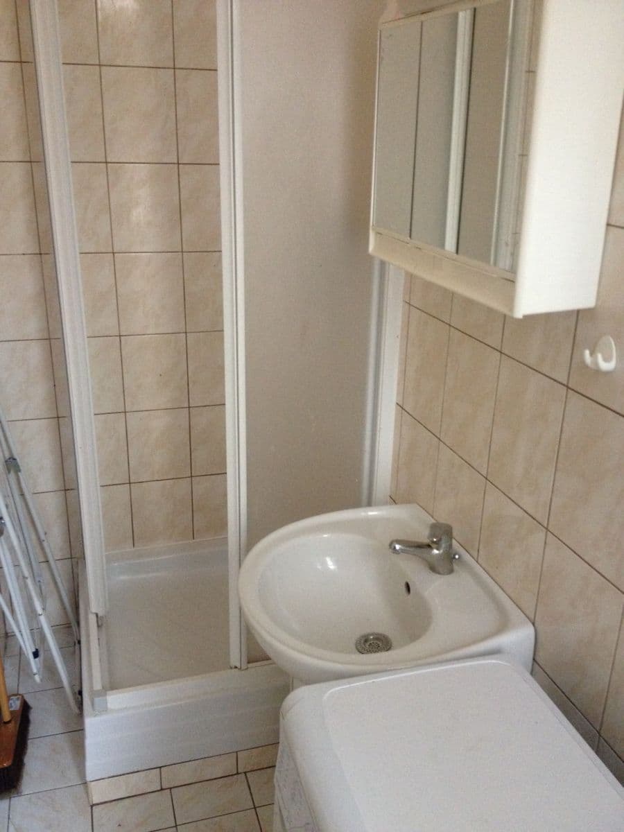 Pronájem bytu 1+kk 27 m², Jeronýmova, Praha, Praha Pronájem bytu 1+kk 27 m², Jeronýmova, Praha, Praha