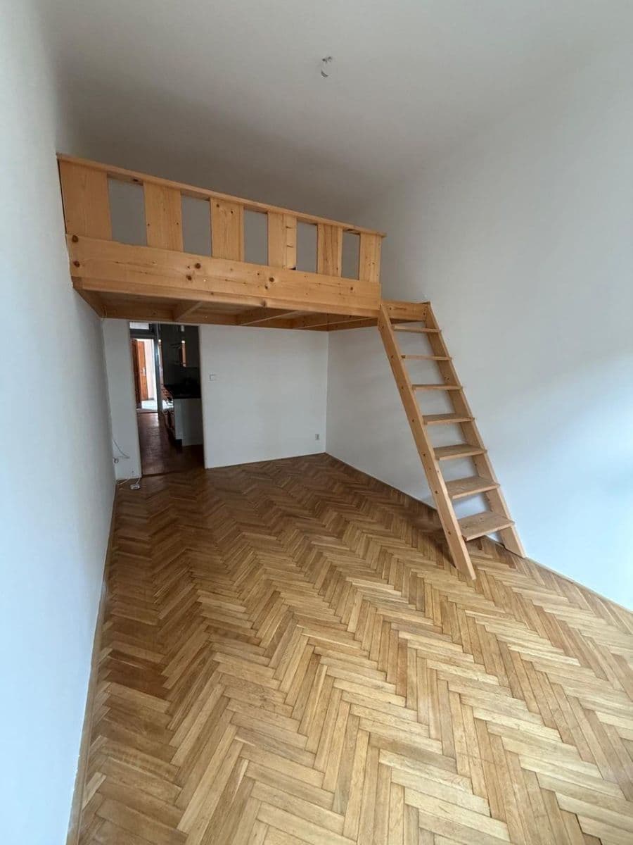 Pronájem bytu 1+kk 27 m², Jeronýmova, Praha, Praha Pronájem bytu 1+kk 27 m², Jeronýmova, Praha, Praha