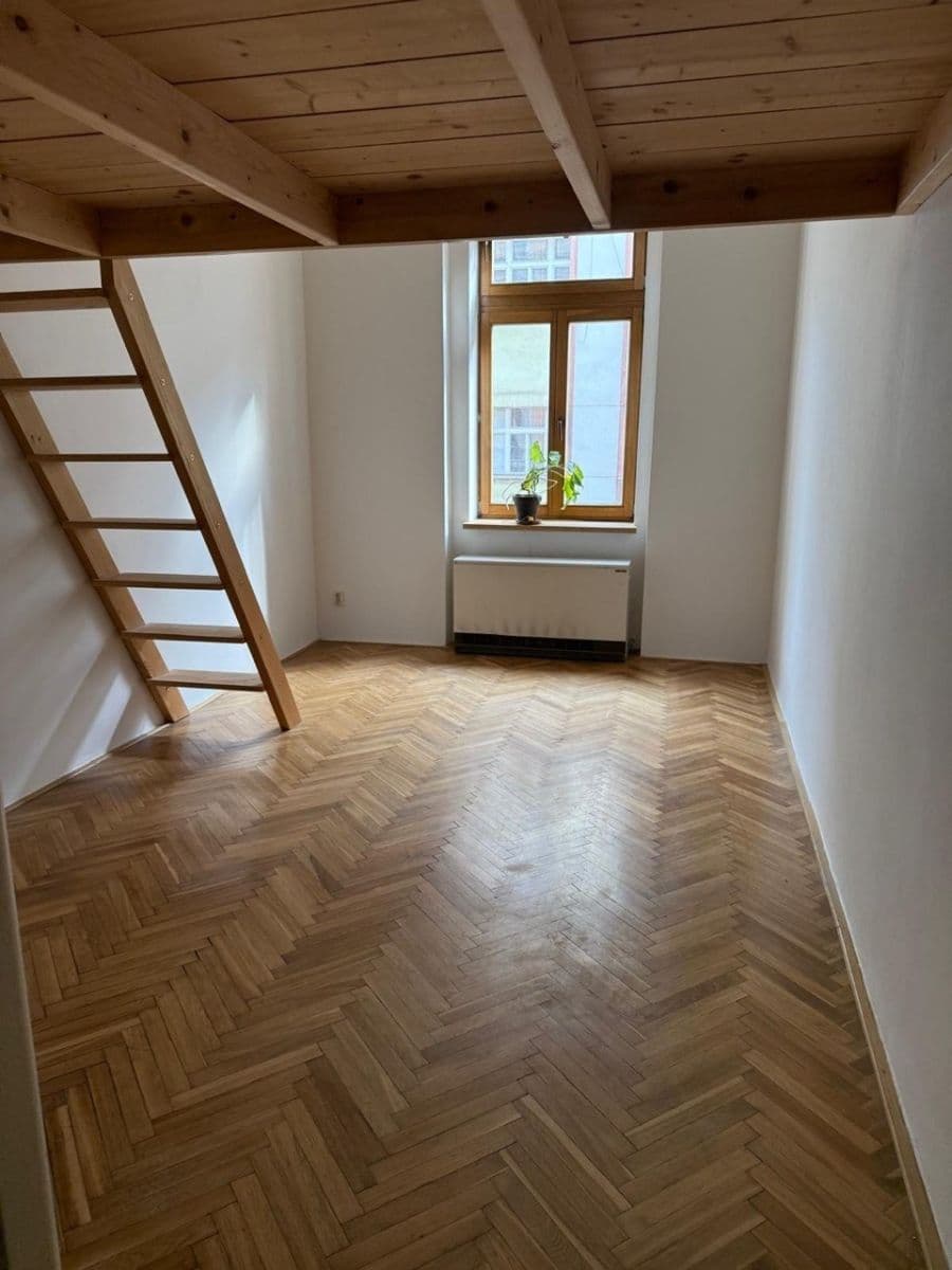 Pronájem bytu 1+kk 27 m², Jeronýmova, Praha, Praha Pronájem bytu 1+kk 27 m², Jeronýmova, Praha, Praha