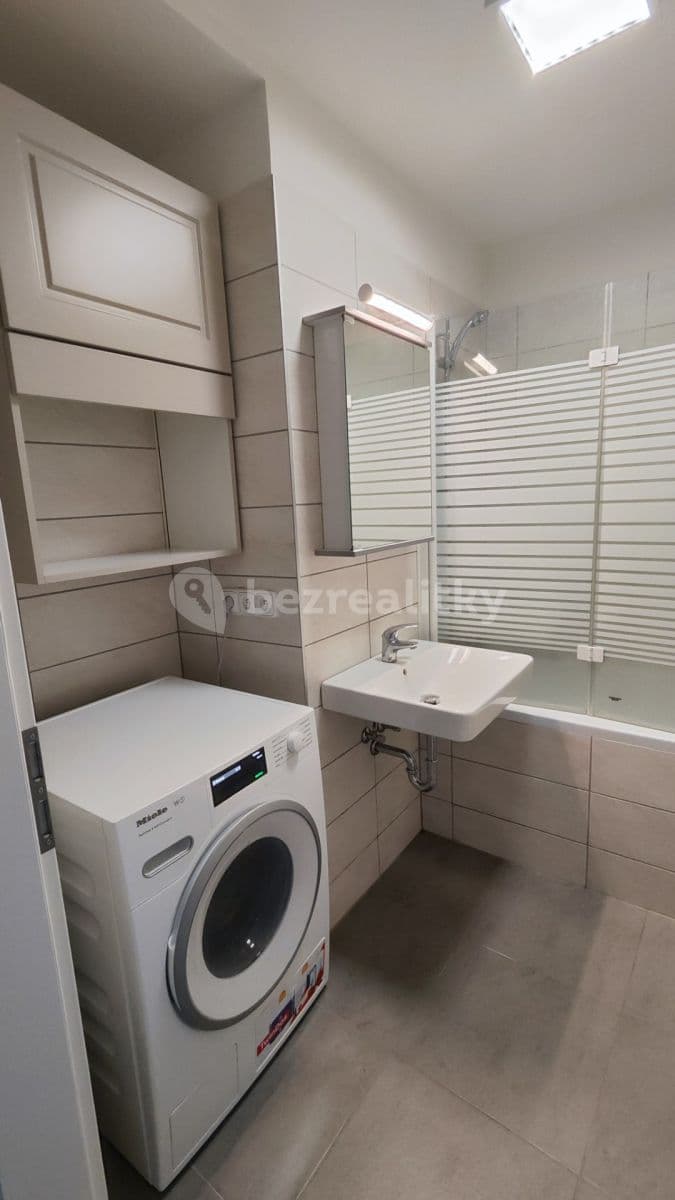 Pronájem bytu 2+kk 44 m², V Závětří, Praha, Praha Pronájem bytu 2+kk 44 m², V Závětří, Praha, Praha