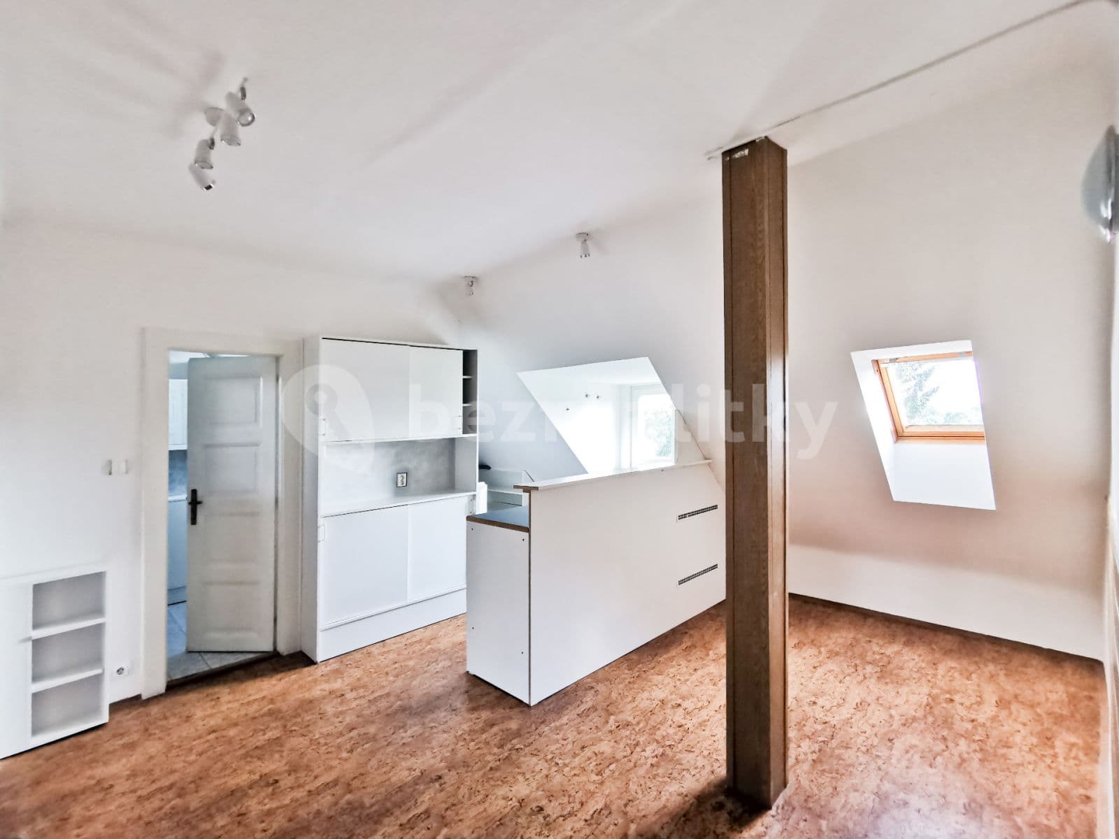 Pronájem bytu 2+1 86 m², Synkovská, Praha, Praha Pronájem bytu 2+1 86 m², Synkovská, Praha, Praha