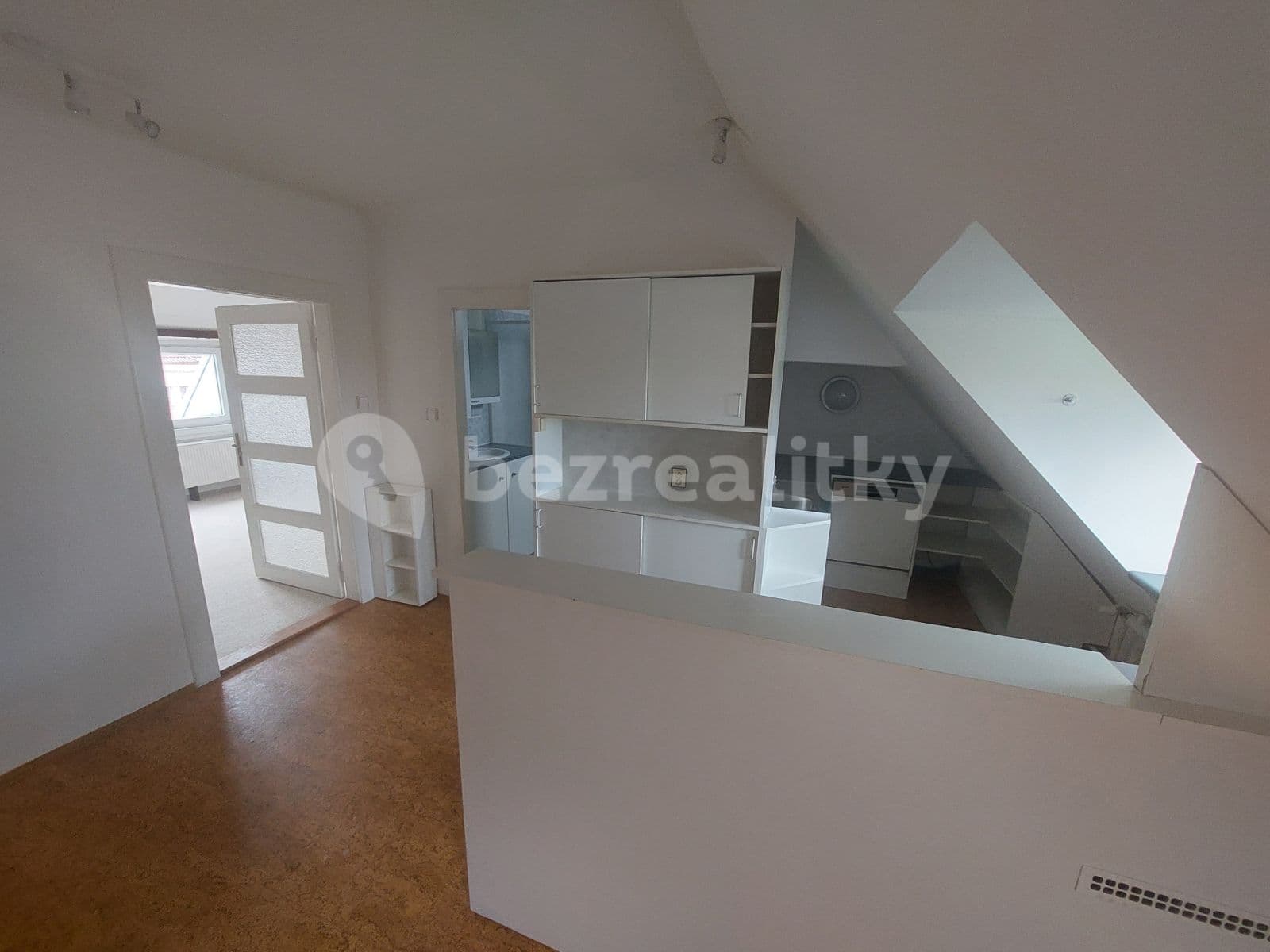 Pronájem bytu 2+1 86 m², Synkovská, Praha, Praha Pronájem bytu 2+1 86 m², Synkovská, Praha, Praha
