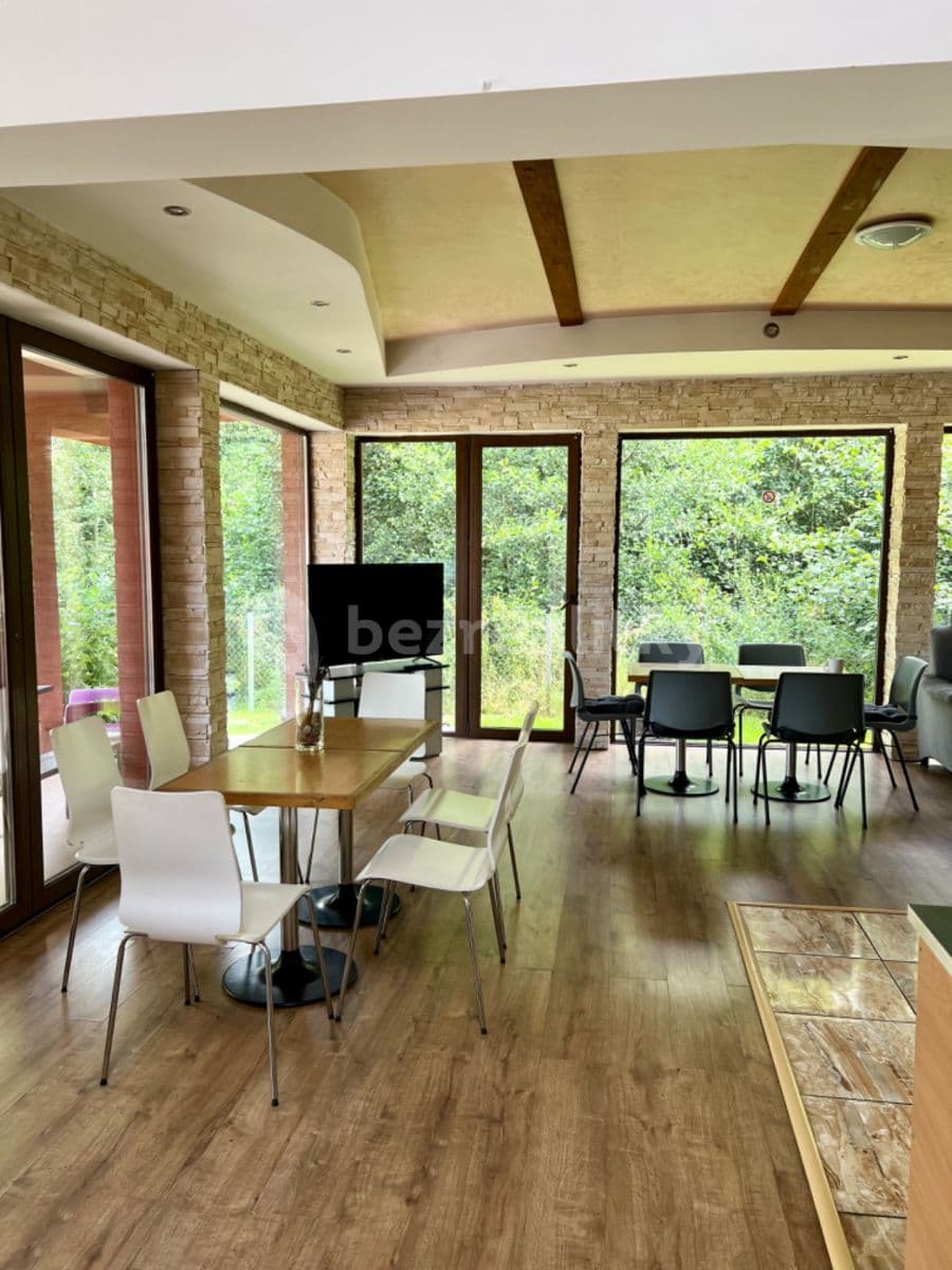 Pronájem bytu 1+kk 120 m², Vlašimská, Benešov, Středočeský kraj Pronájem bytu 1+kk 120 m², Vlašimská, Benešov, Středočeský kraj