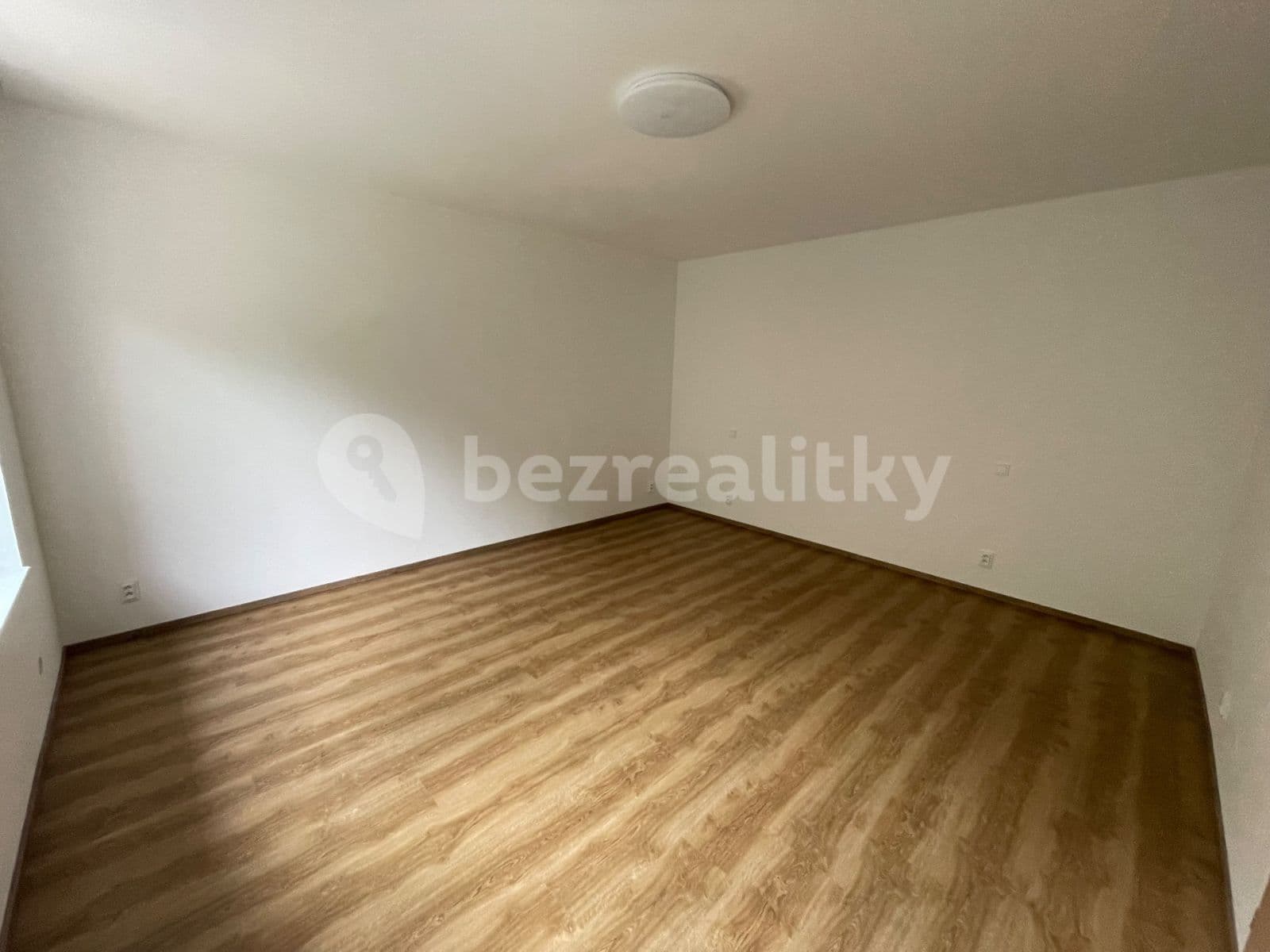 Pronájem bytu 2+1 62 m², Rynoltická, Liberec, Liberecký kraj Pronájem bytu 2+1 62 m², Rynoltická, Liberec, Liberecký kraj