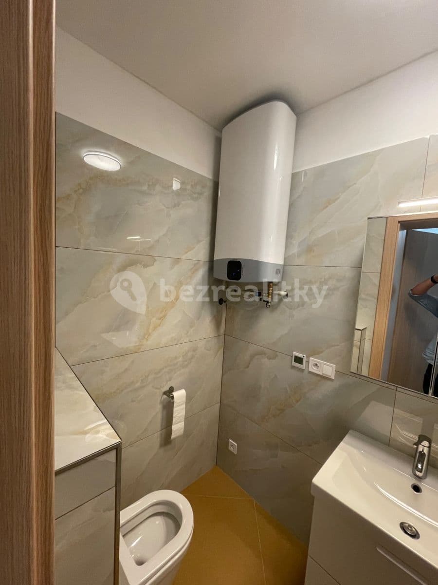 Pronájem bytu 2+1 62 m², Rynoltická, Liberec, Liberecký kraj Pronájem bytu 2+1 62 m², Rynoltická, Liberec, Liberecký kraj