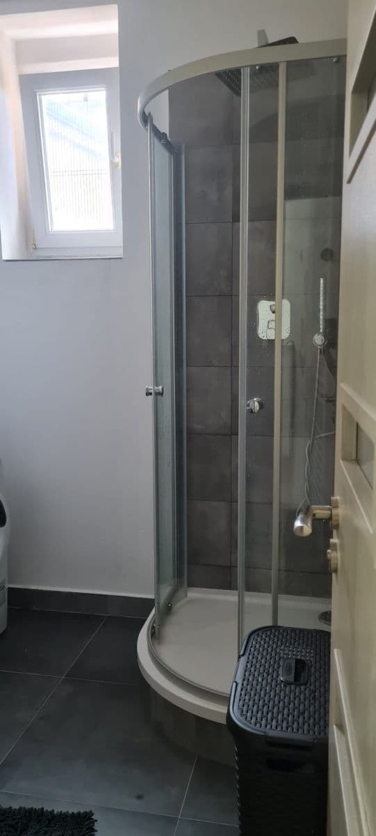 Pronájem bytu 2+kk 44 m², Amálská, Kladno, Středočeský kraj Pronájem bytu 2+kk 44 m², Amálská, Kladno, Středočeský kraj