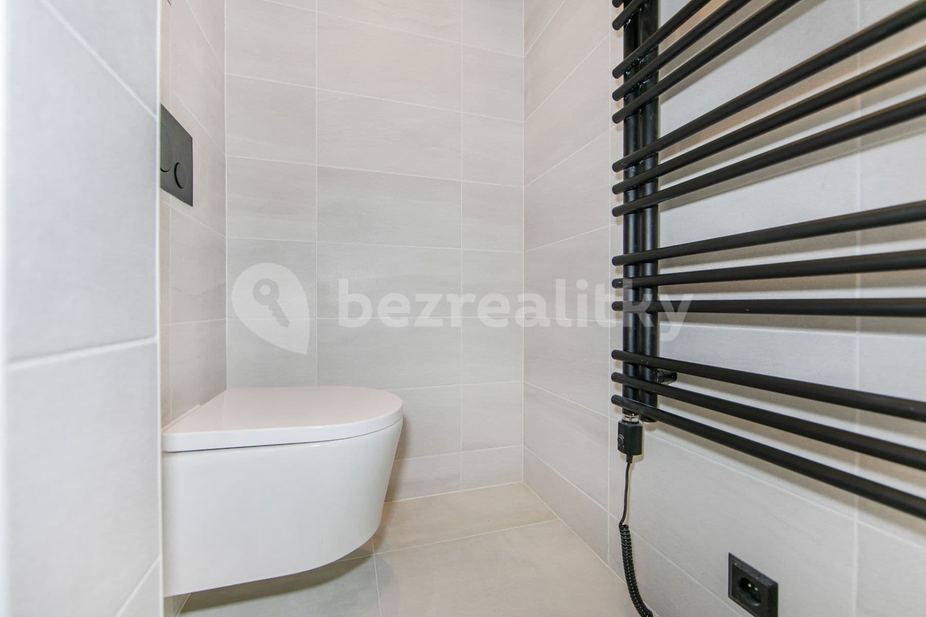 Pronájem bytu 1+1 39 m², Ledecká, Plzeň, Plzeňský kraj Pronájem bytu 1+1 39 m², Ledecká, Plzeň, Plzeňský kraj