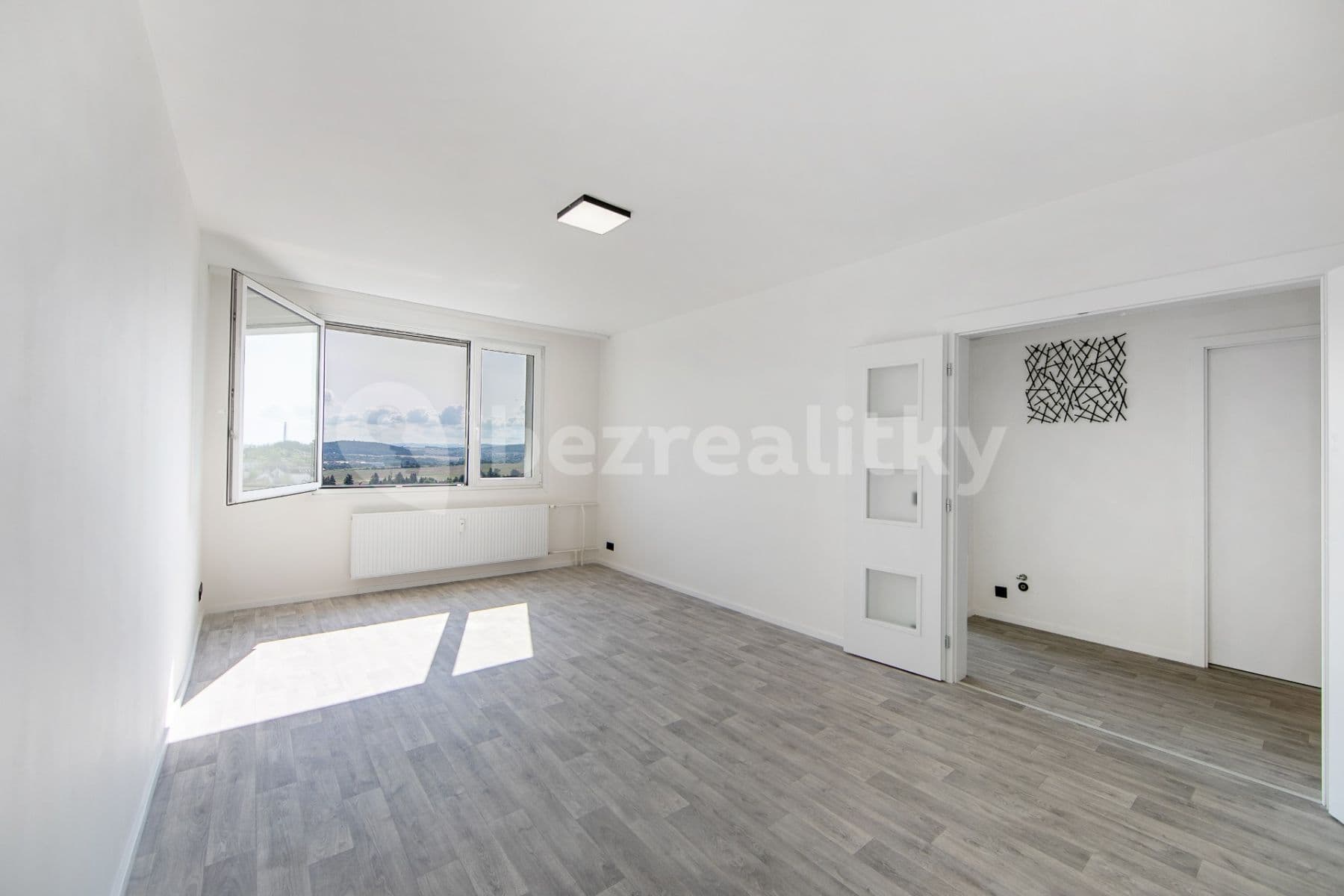 Pronájem bytu 1+1 39 m², Ledecká, Plzeň, Plzeňský kraj Pronájem bytu 1+1 39 m², Ledecká, Plzeň, Plzeňský kraj