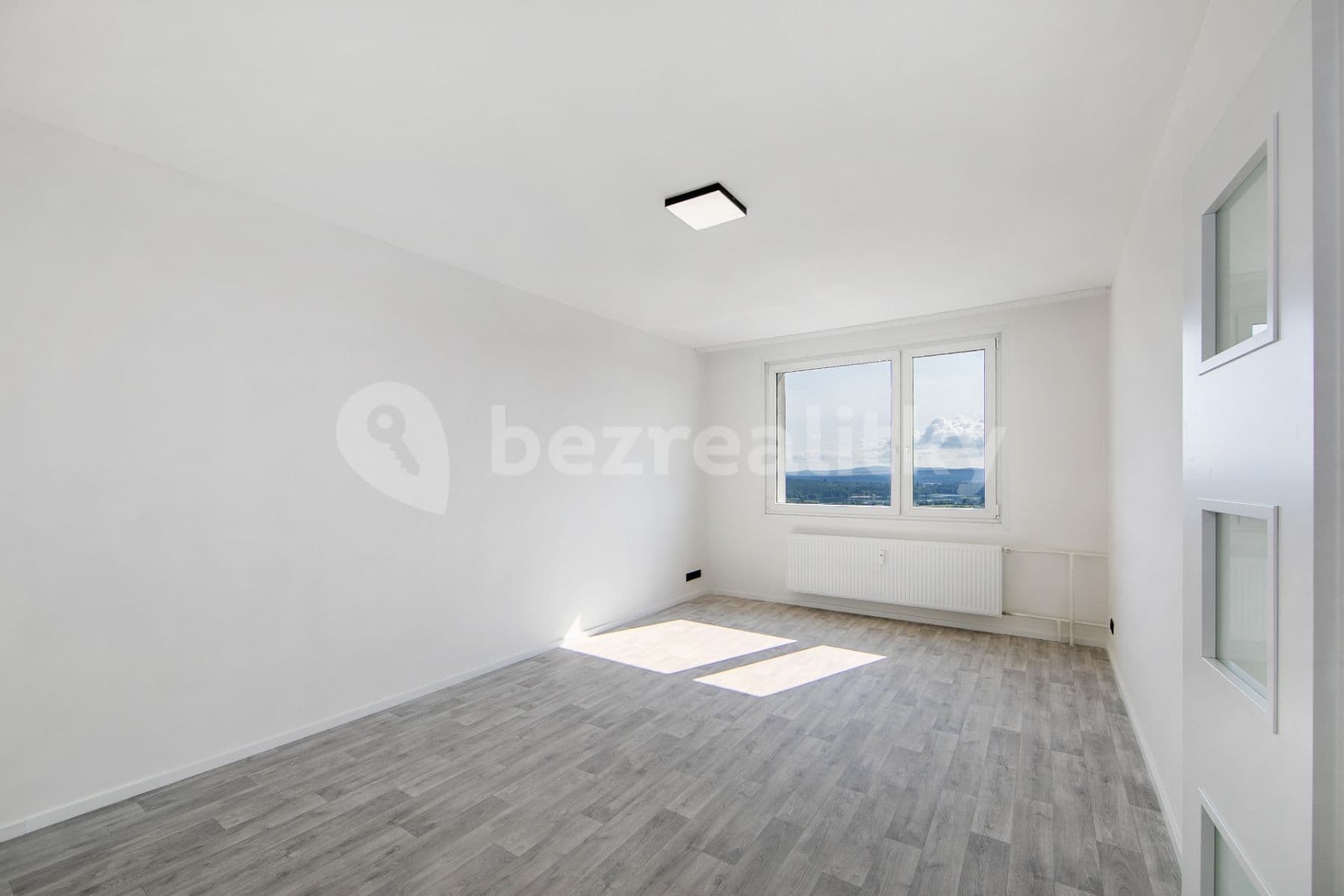 Pronájem bytu 1+1 39 m², Ledecká, Plzeň, Plzeňský kraj Pronájem bytu 1+1 39 m², Ledecká, Plzeň, Plzeňský kraj