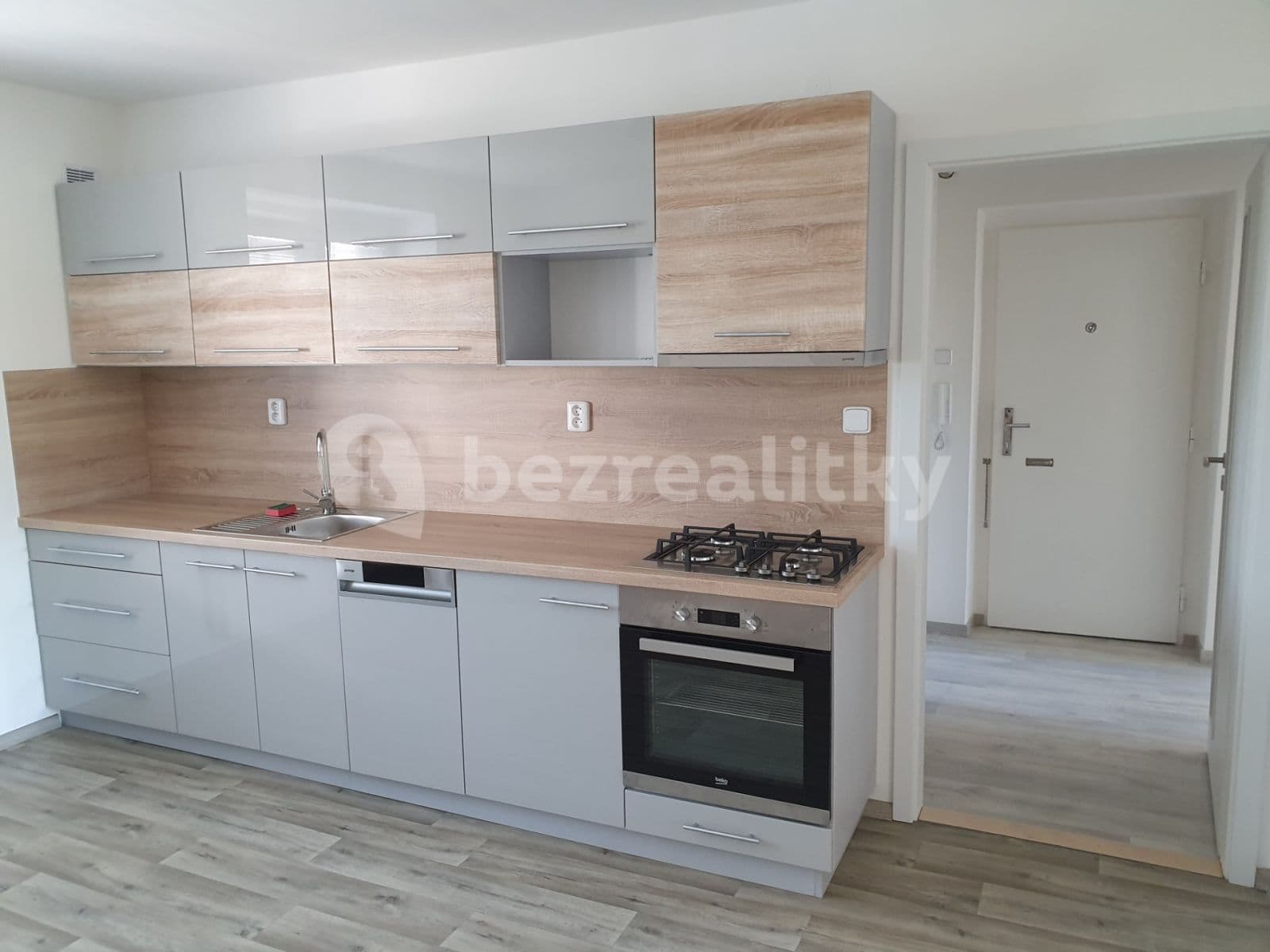 Pronájem bytu 2+1 50 m², Slámova, Brno, Jihomoravský kraj Pronájem bytu 2+1 50 m², Slámova, Brno, Jihomoravský kraj