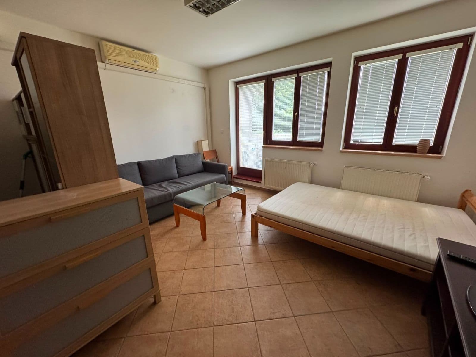 Pronájem bytu 1+kk 38 m², Praha, Praha Pronájem bytu 1+kk 38 m², Praha, Praha