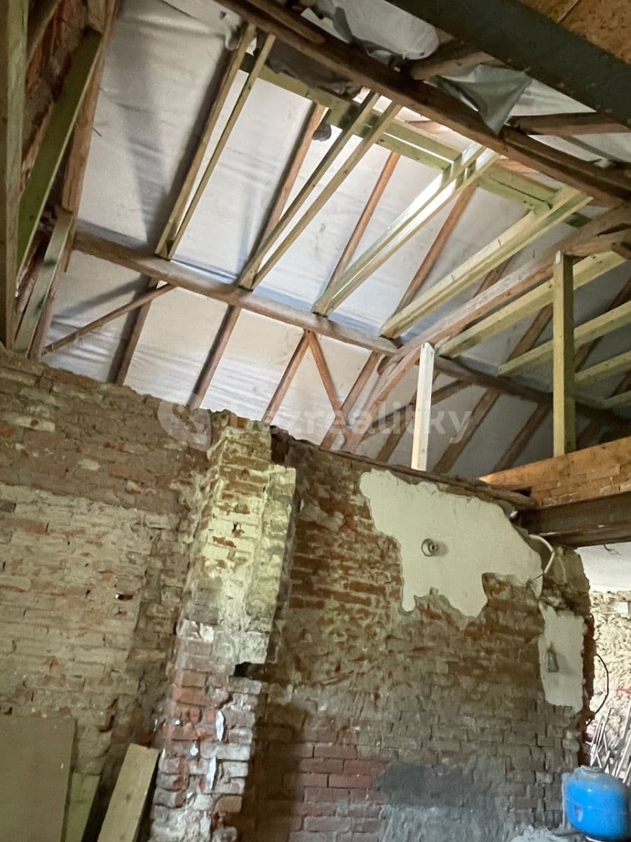 Prodej domu 160 m², pozemek 2.000 m², Podmyče, Jihomoravský kraj Prodej domu 160 m², pozemek 2.000 m², Podmyče, Jihomoravský kraj